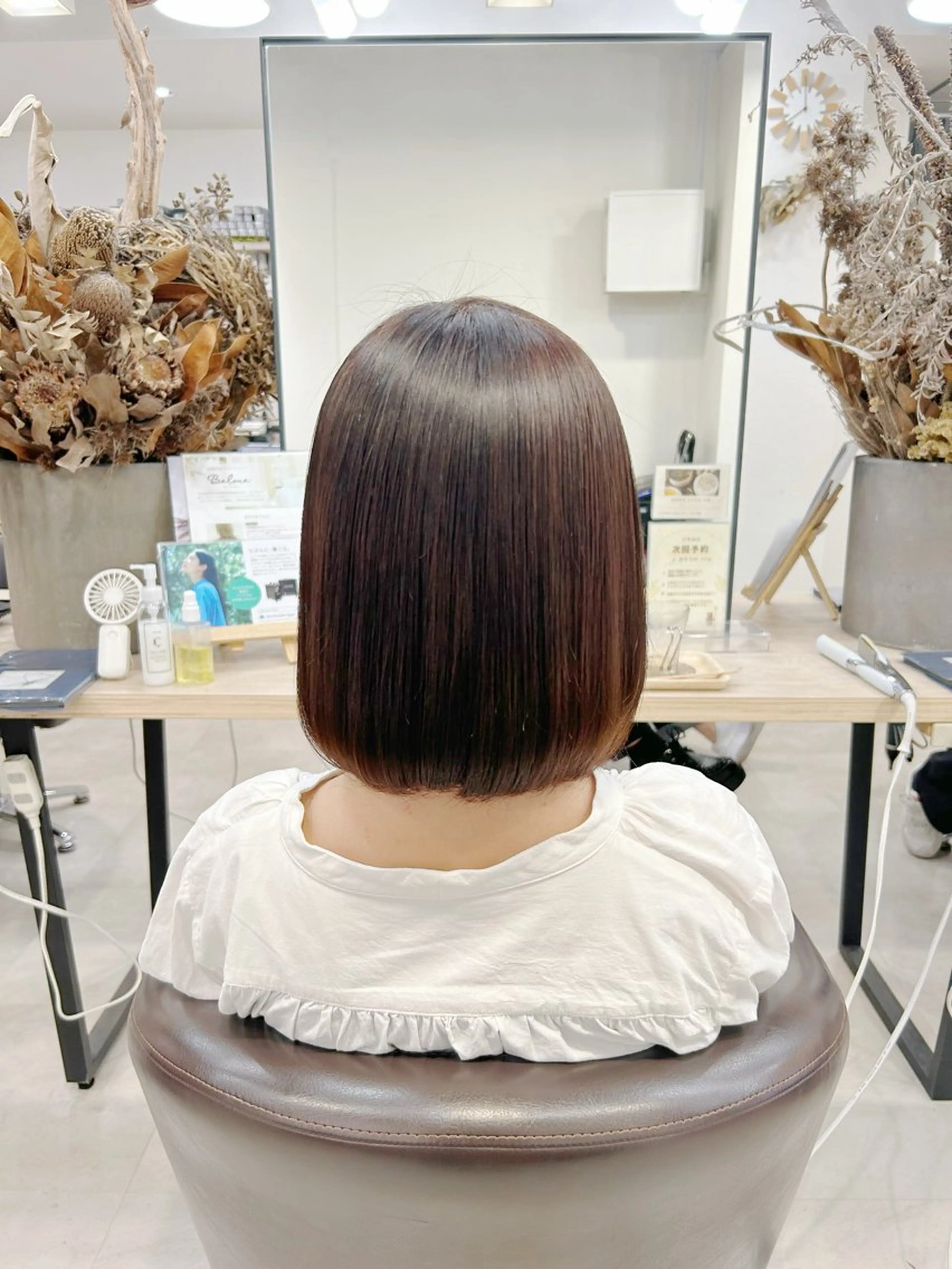 ショート ヘアカラー 光を纏うツヤ感ロング Natsuki🤍のヘアスタイル