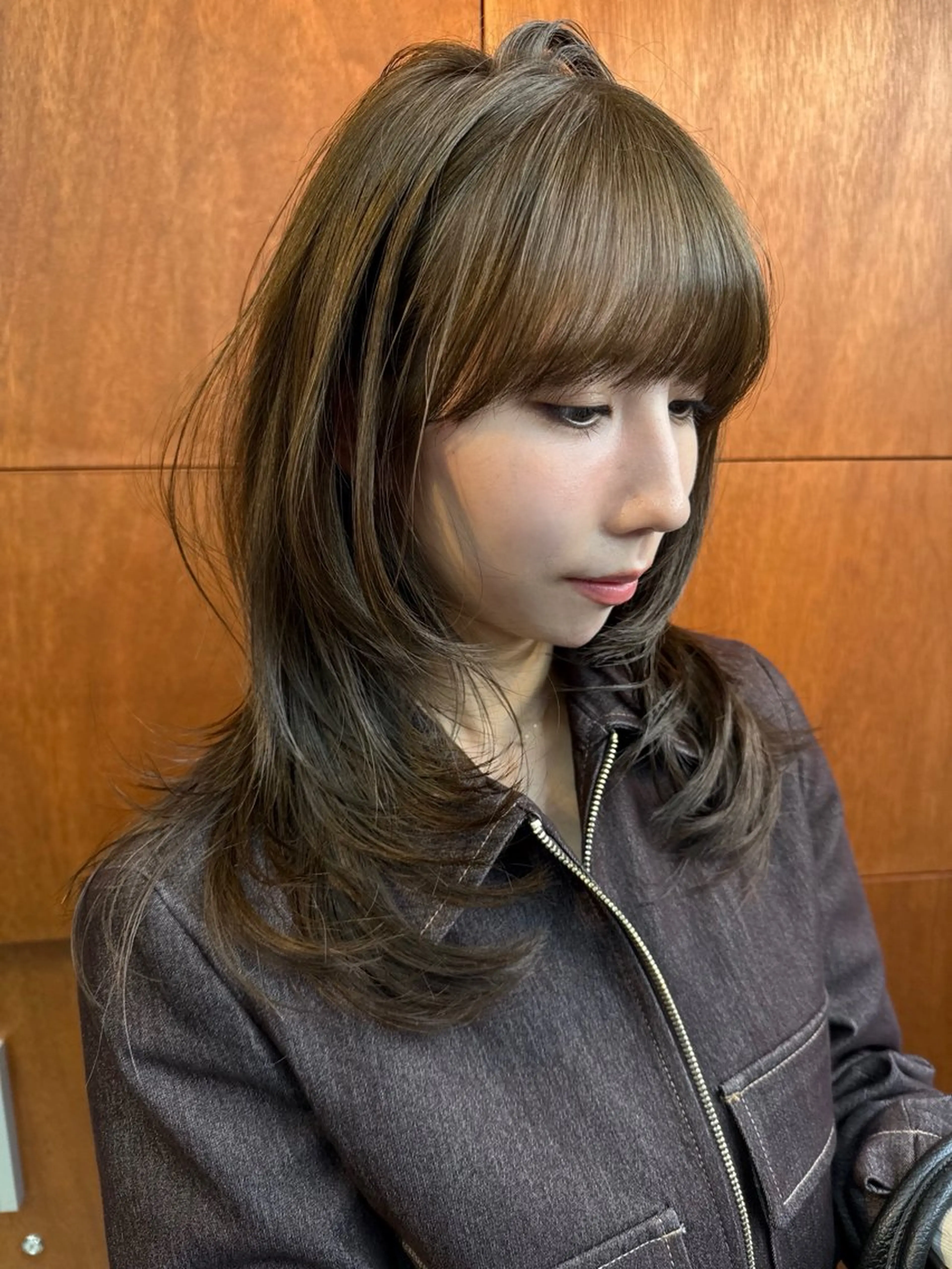 セミロング 韓国風ヘア レイヤーカット カット ヘアカラー トリートメント レイヤーカット\ウル フ　chinatsuのヘアスタイル