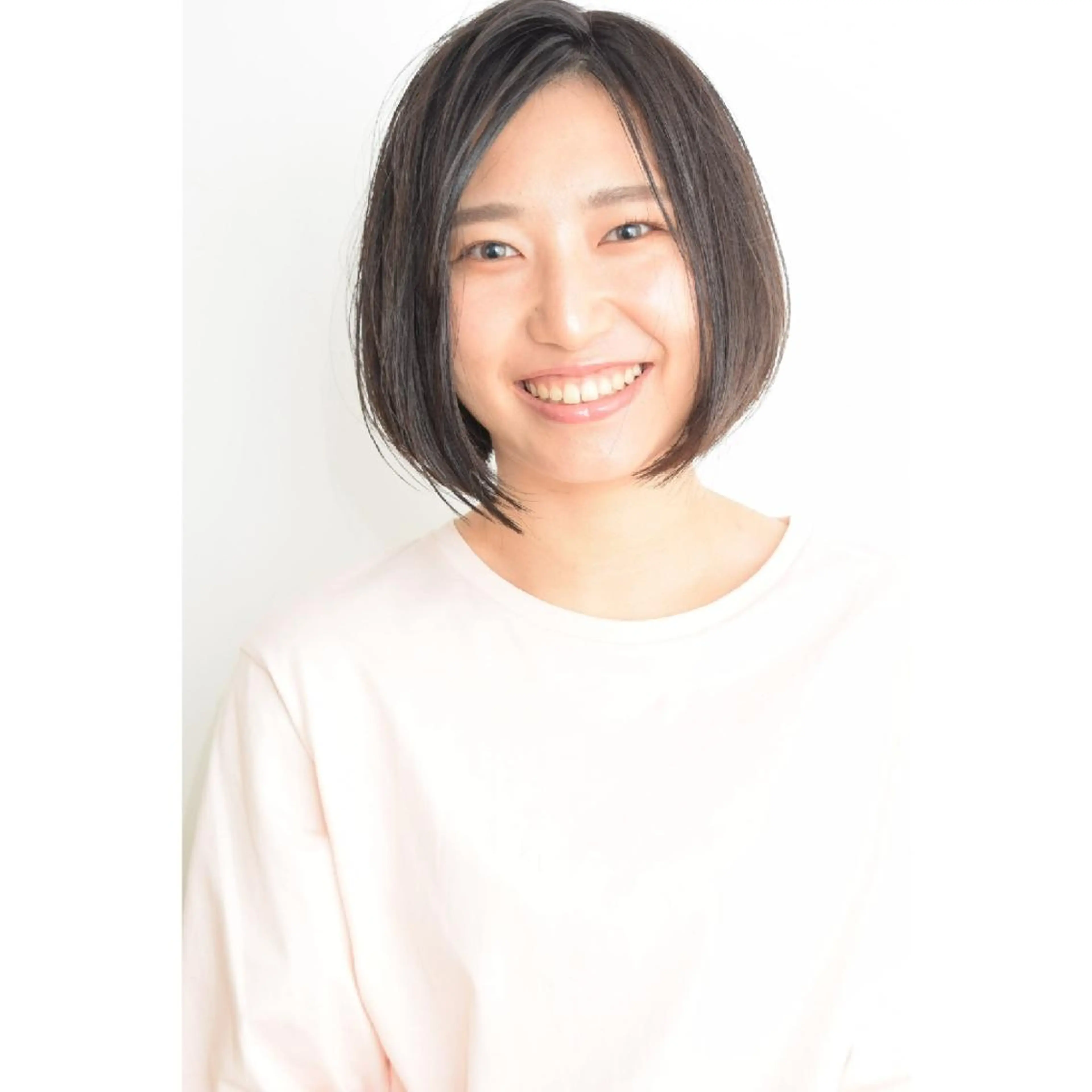 ミディアム カラー みなみ ゆうすけのヘアスタイル