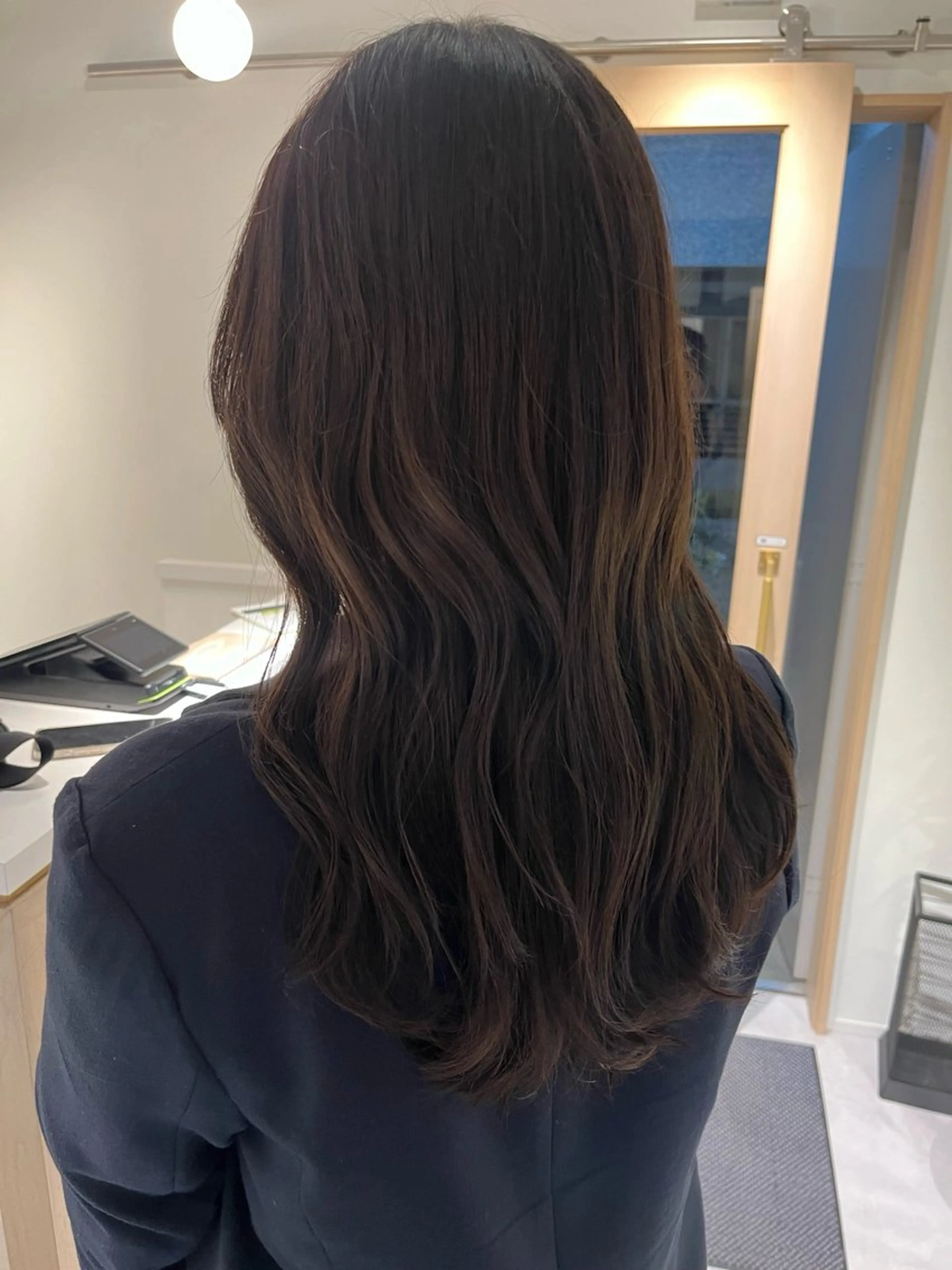 セミロング ラベンダーブラウン 透明感カラー/似合わ せカット/大島実加永のヘアスタイル