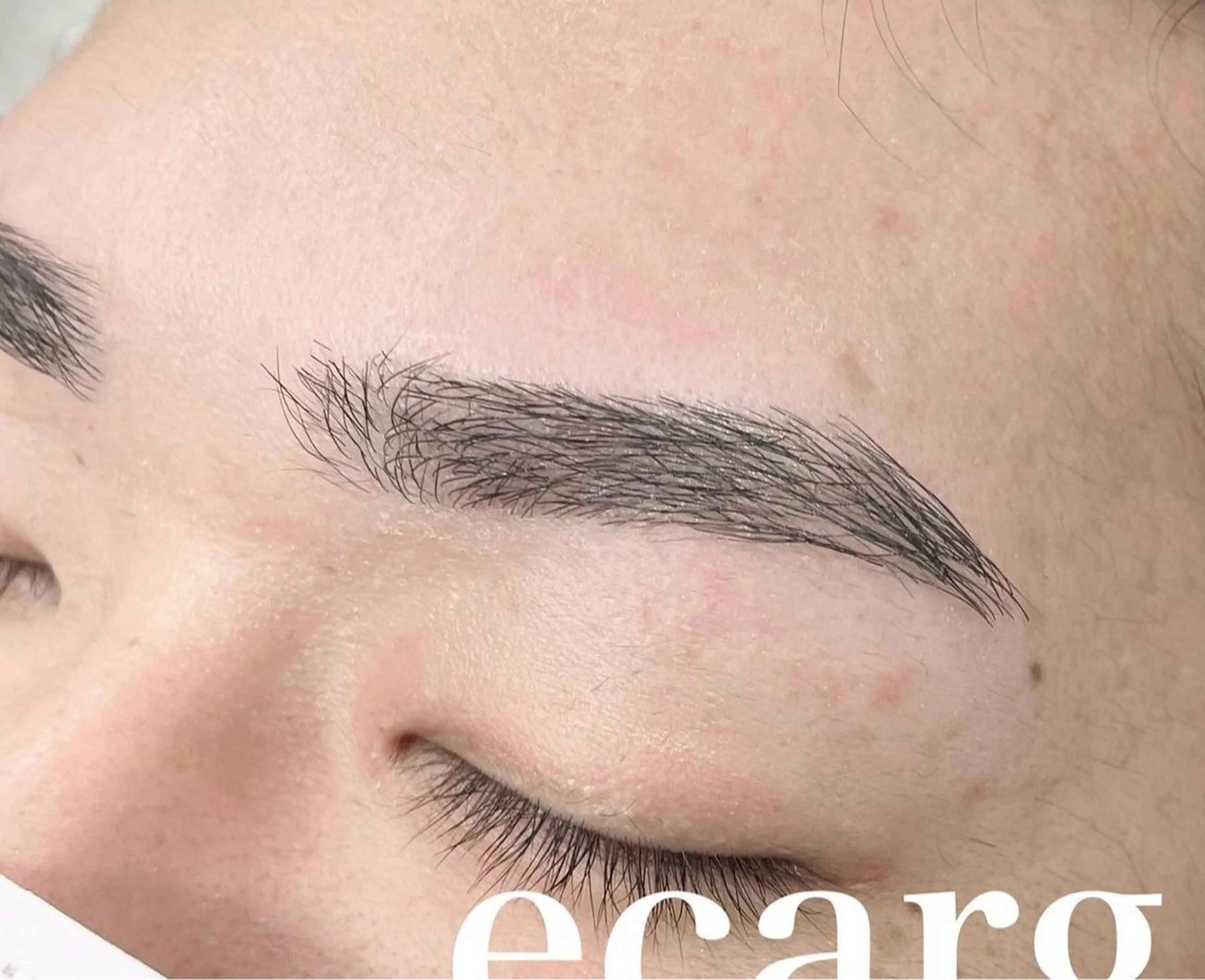 メンズ ecarg 大宮店の眉毛・アイブロウイメージ