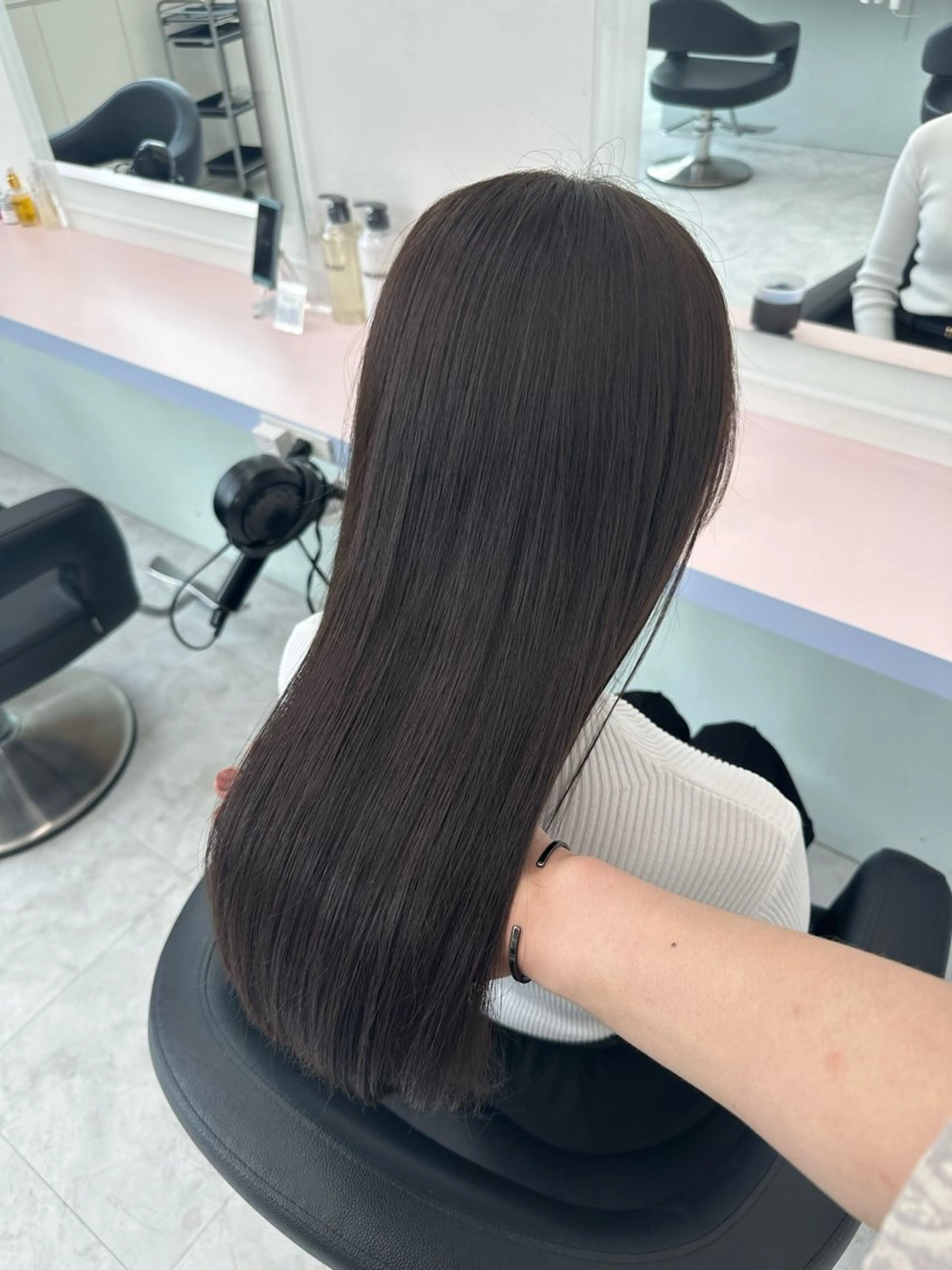 セミロング カラー カット ヘアカラー トリートメント 🫧ハイトーン🫧 ベージュ🫧徹哉のヘアスタイル