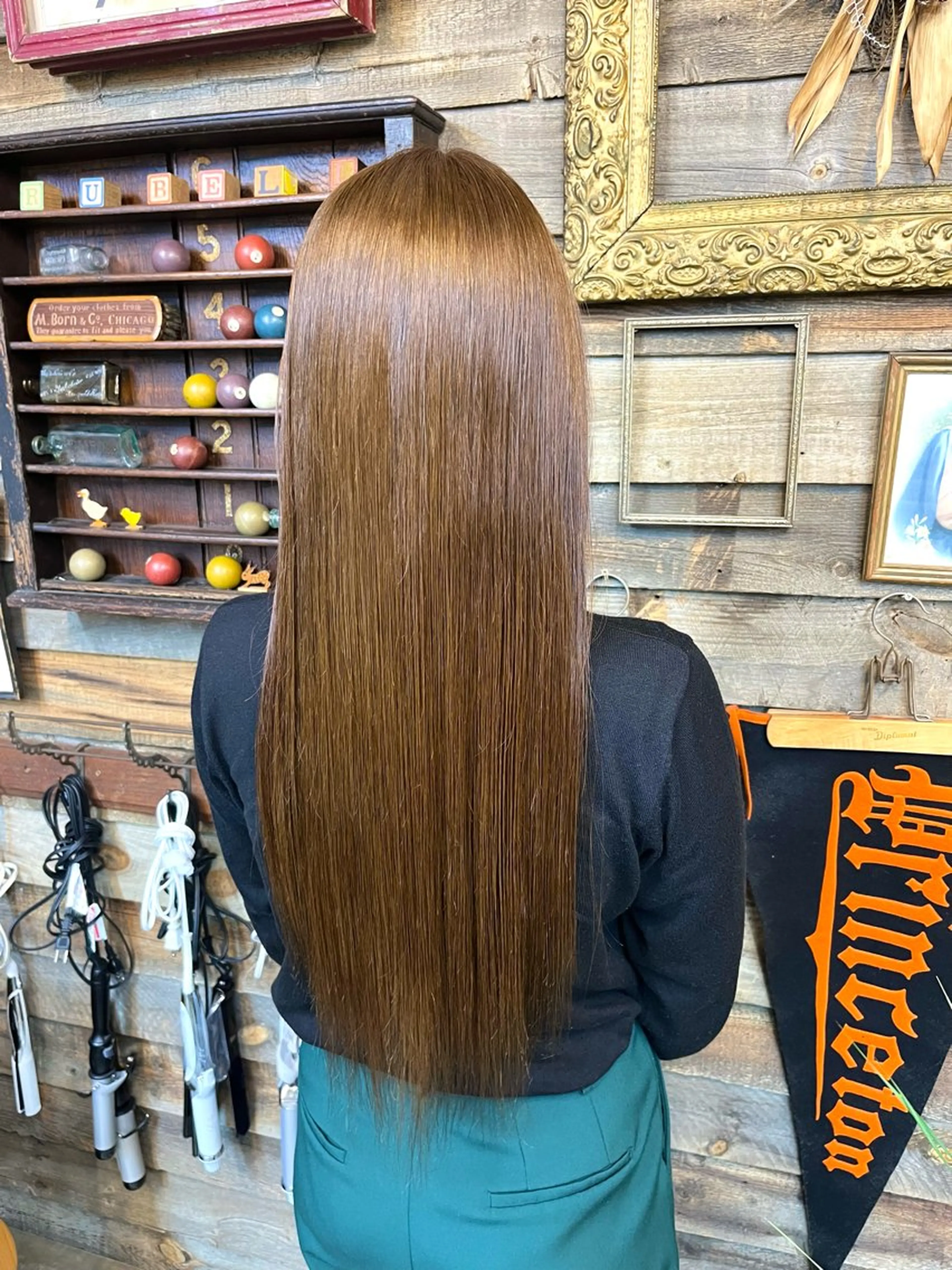 ロング カラー 川崎 かなでのヘアスタイル