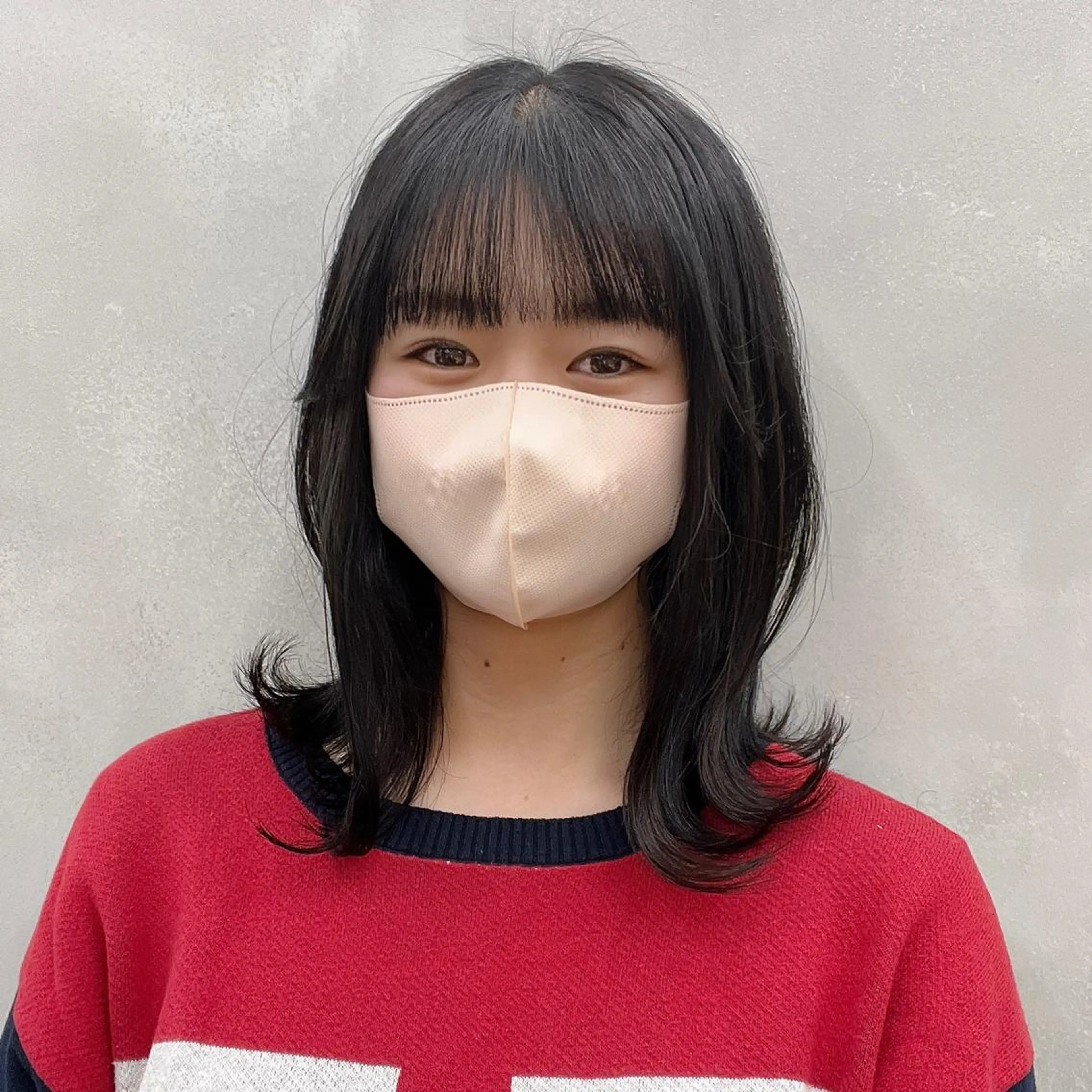 セミロング カラー 髪質改善⌇﻿透明感 カラー⌇﻿川上葵のヘアスタイル