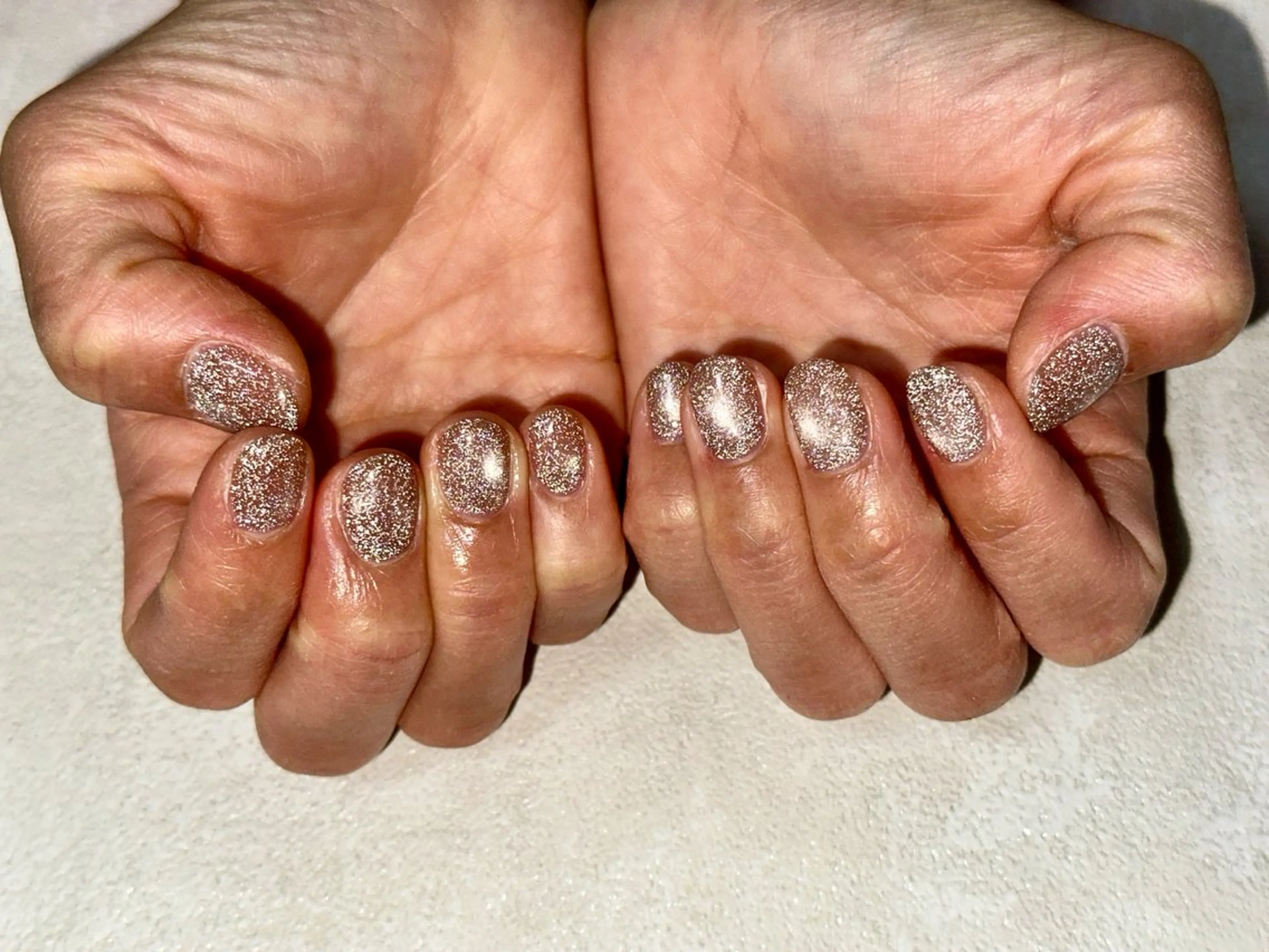ネイル オーロラネイル 桜ネイル フラッシュネイル フラッシュマグ フラワーネイル ハンドネイル mogunail &blowのネイルデザイン