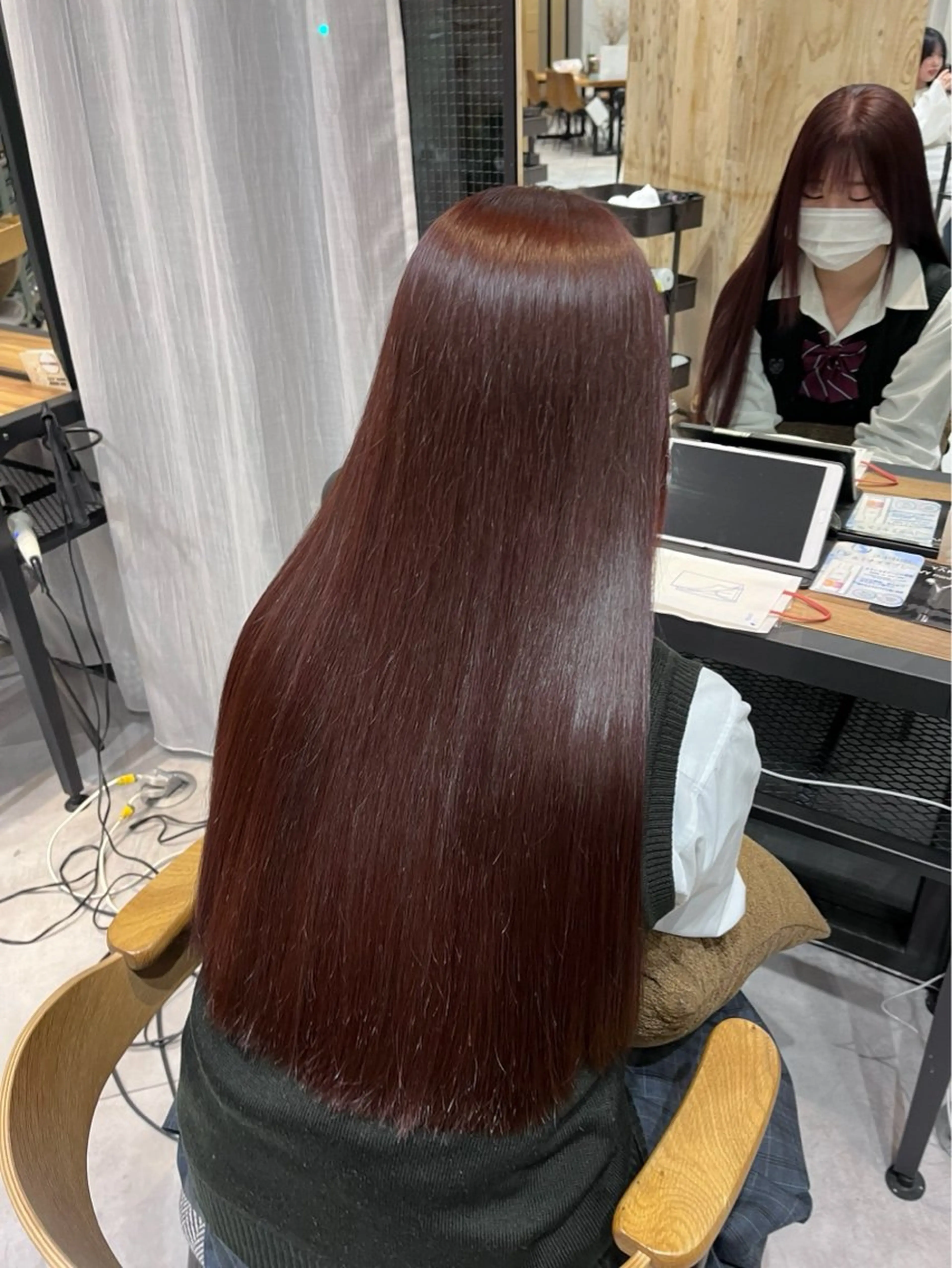 セミロング 堀江 真維のヘアスタイル