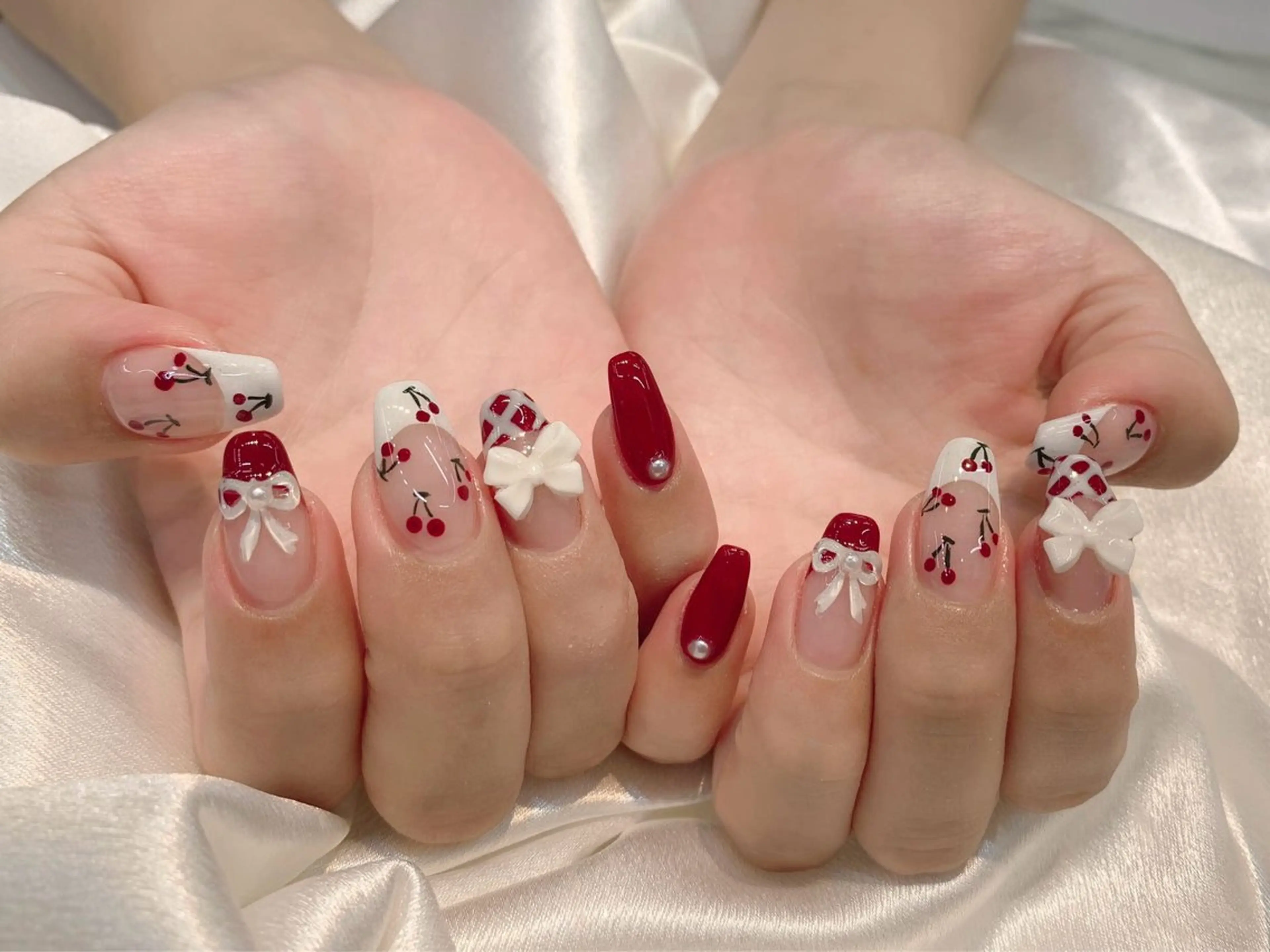 ネイル アートネイル チークネイル 長さ出し フットネイル ジェルネイル ハンドネイル ハンドケア ラッキーネイルサロン 西川口東口店のネイルデザイン