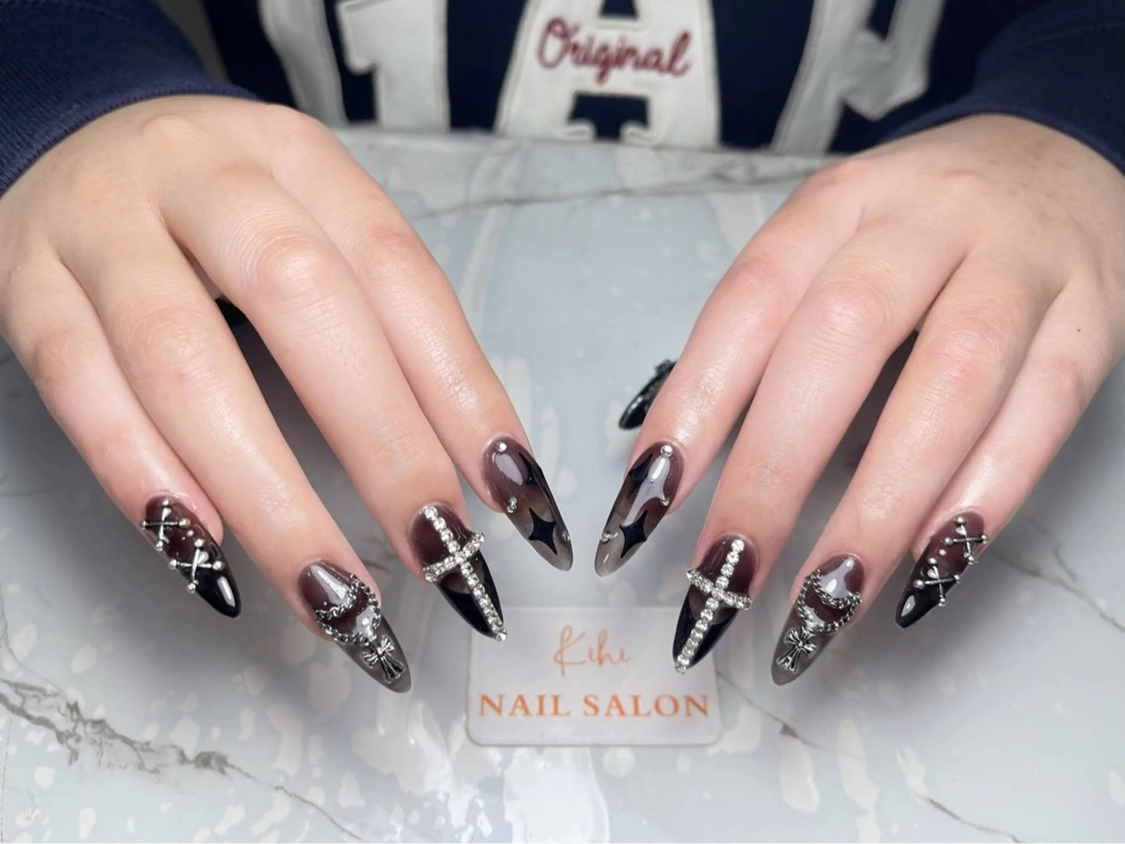 ネイル アートネイル フレンチネイル ジェルネイル グラデーション 韓国ネイル さくら💮💮 【オフ無料】のネイルデザイン