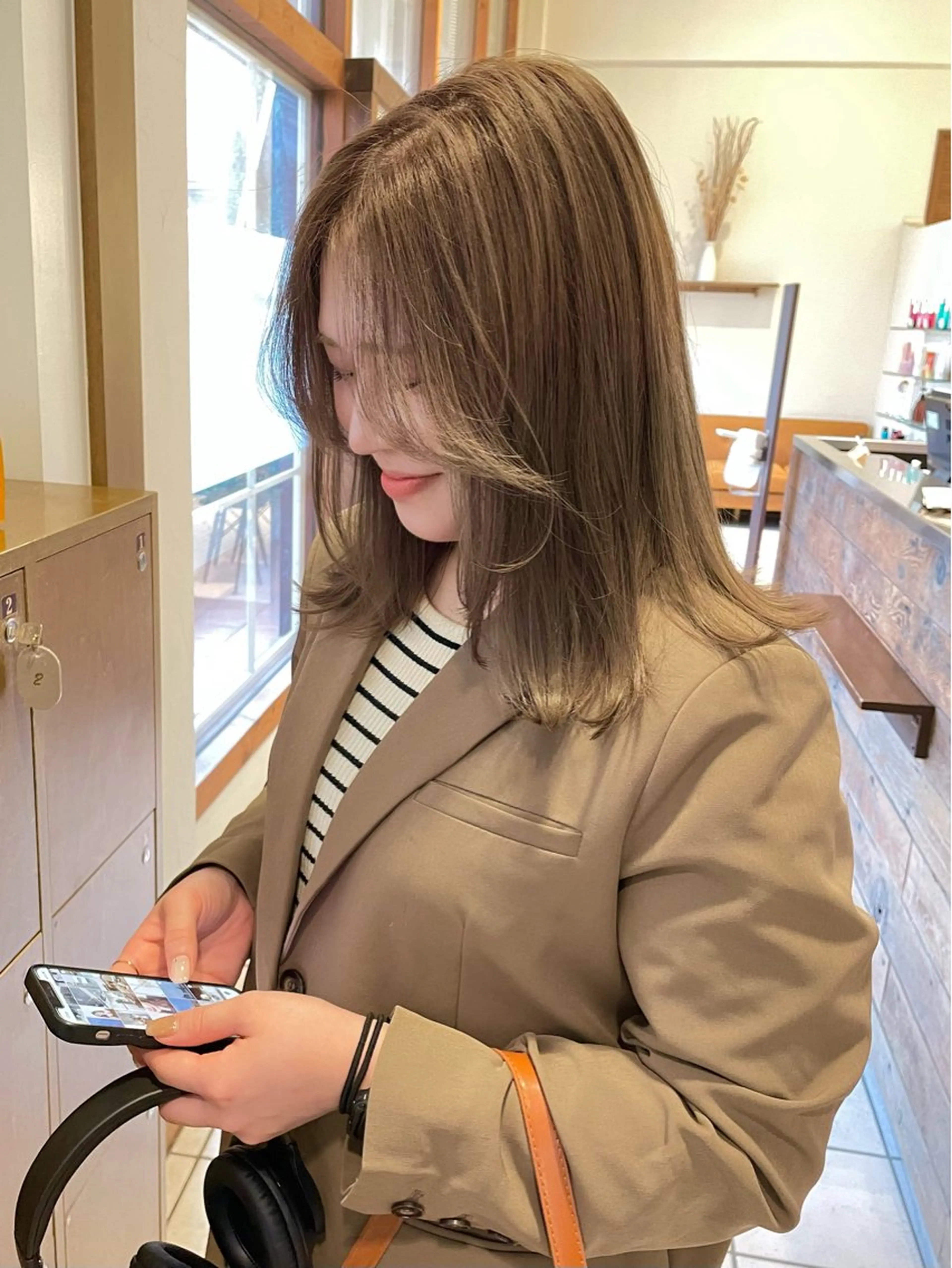 ミディアム カラー 似合わせヘア🤎透明 感カラー🤎MIKAのヘアスタイル