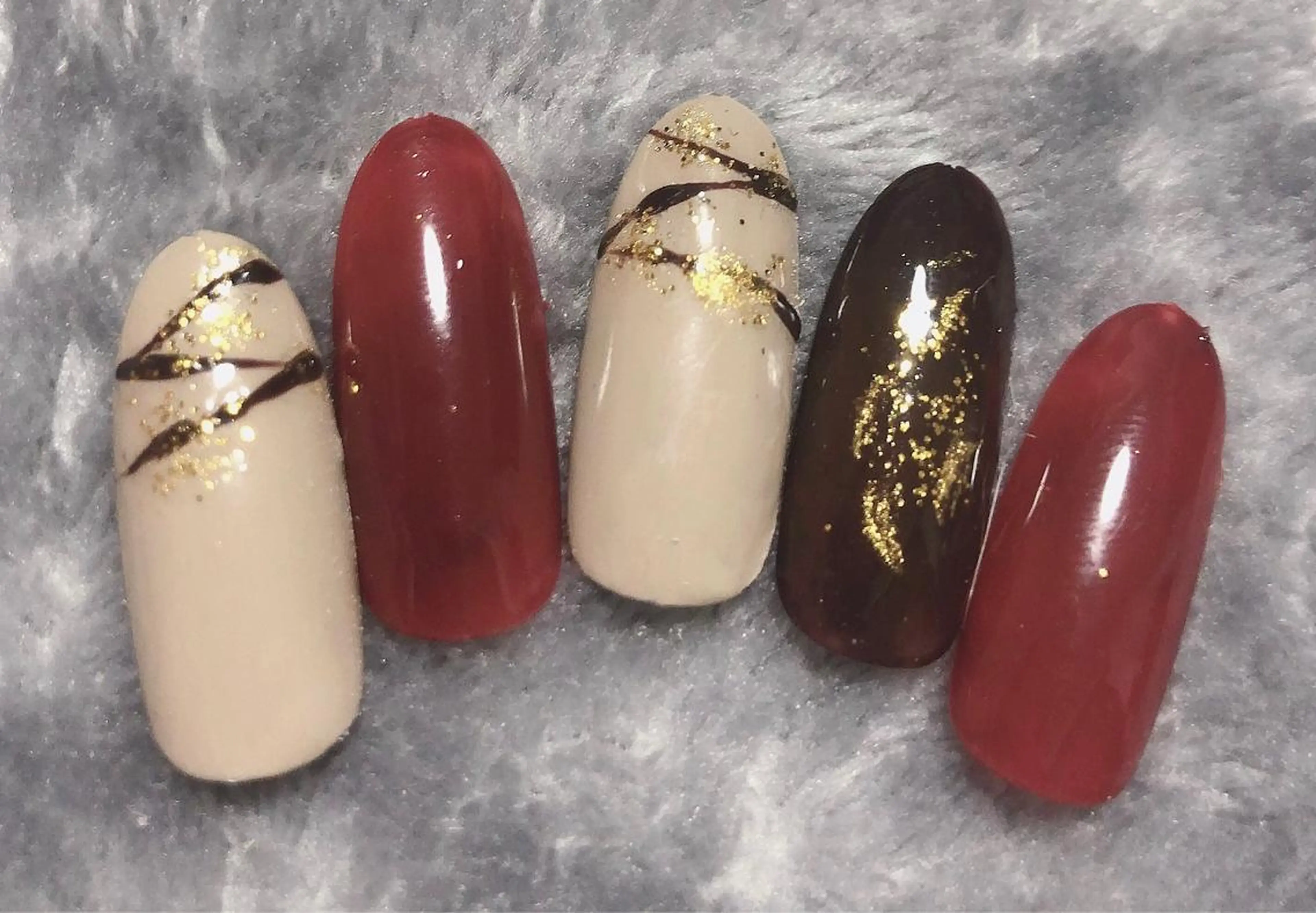 ネイル バレンタイン 横尾 麻里のネイルデザイン