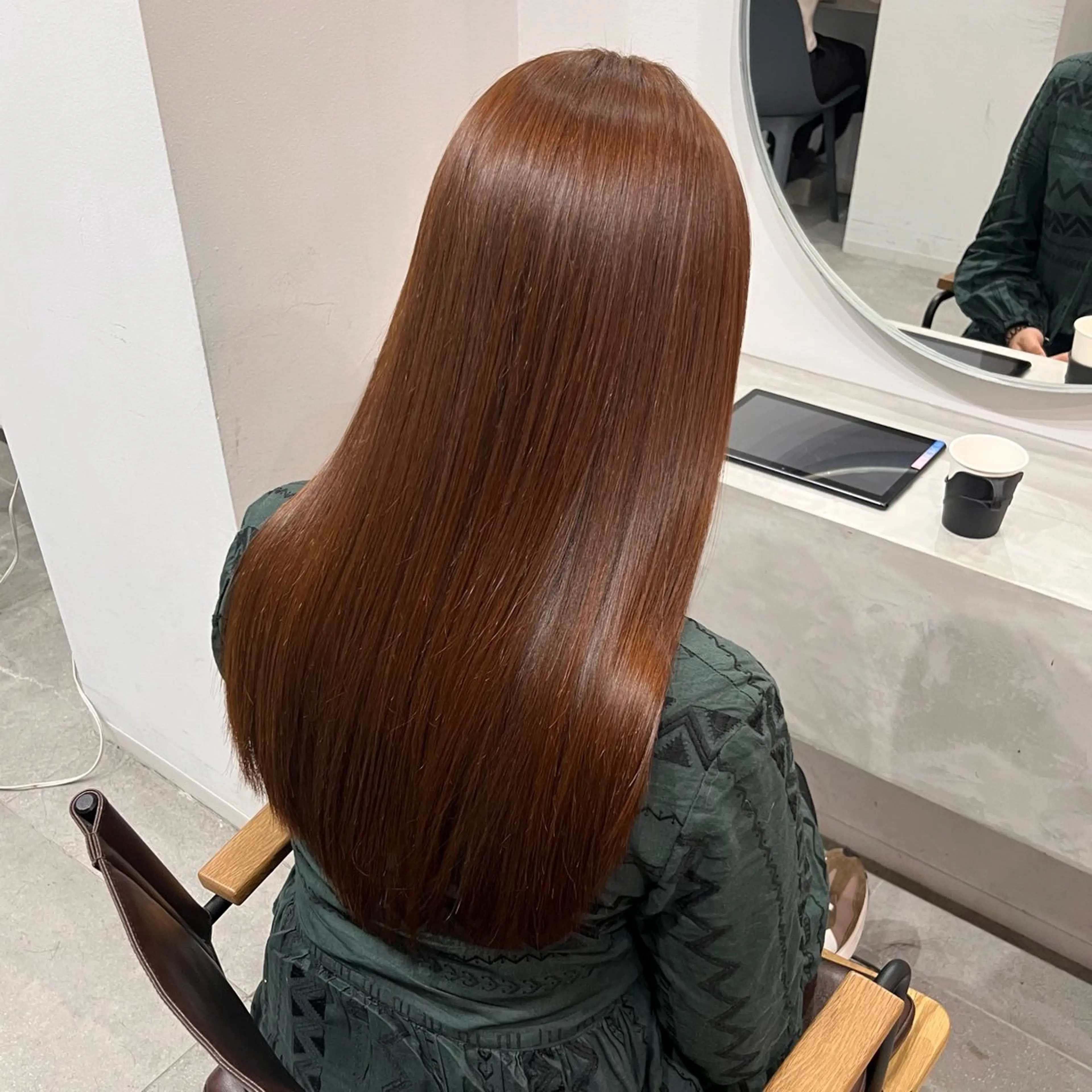 ロング カラー ブリーチ ブリーチなしカラー オレンジ カット ヘアカラー トリートメント RINA 韓国ヘア/半個室のヘアスタイル