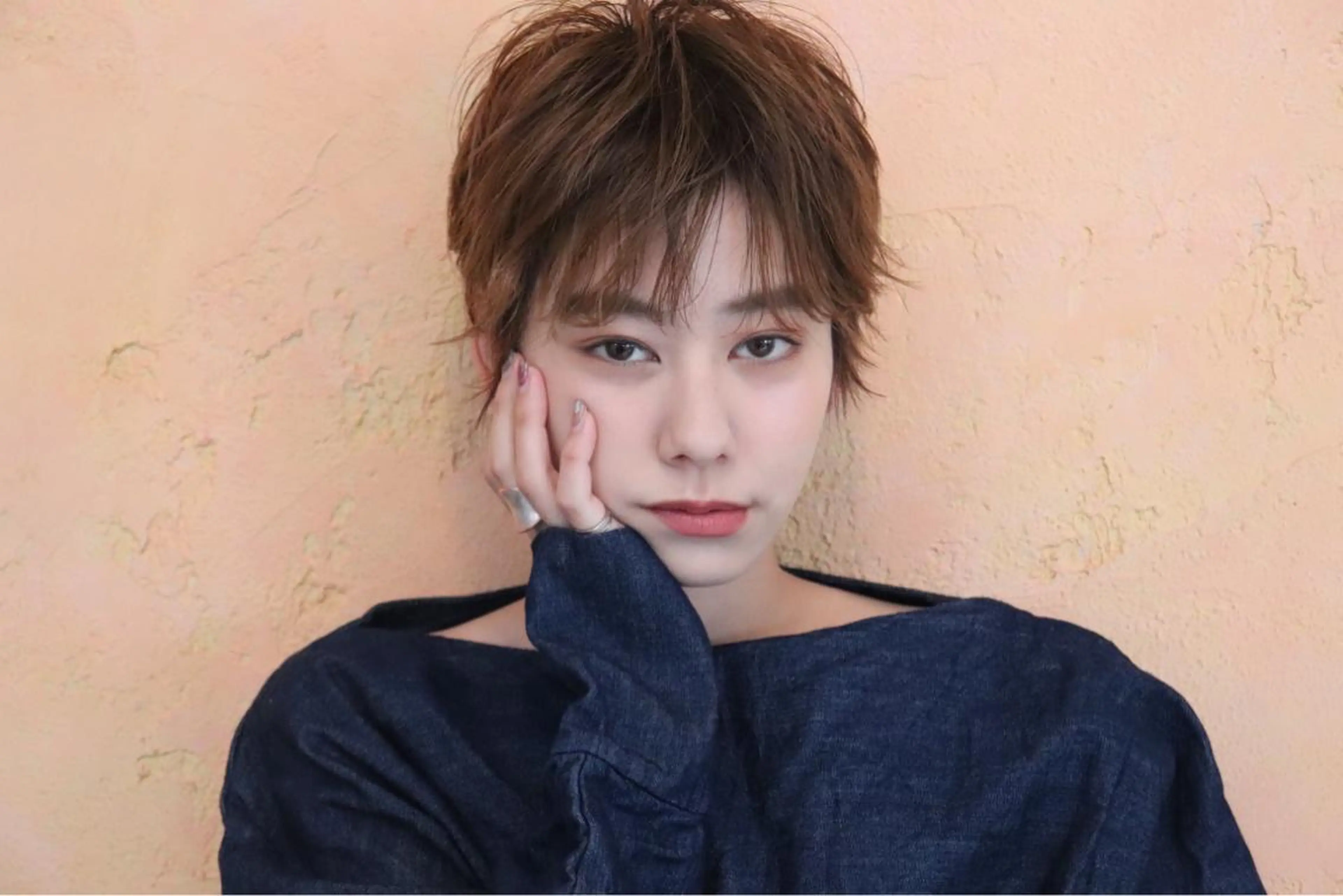 ショート ハンサムショート ボブ ショートヘア 縮毛矯正 カット ヘアカラー トリートメント ブリーチ/ハイトーン SERINAのヘアスタイル