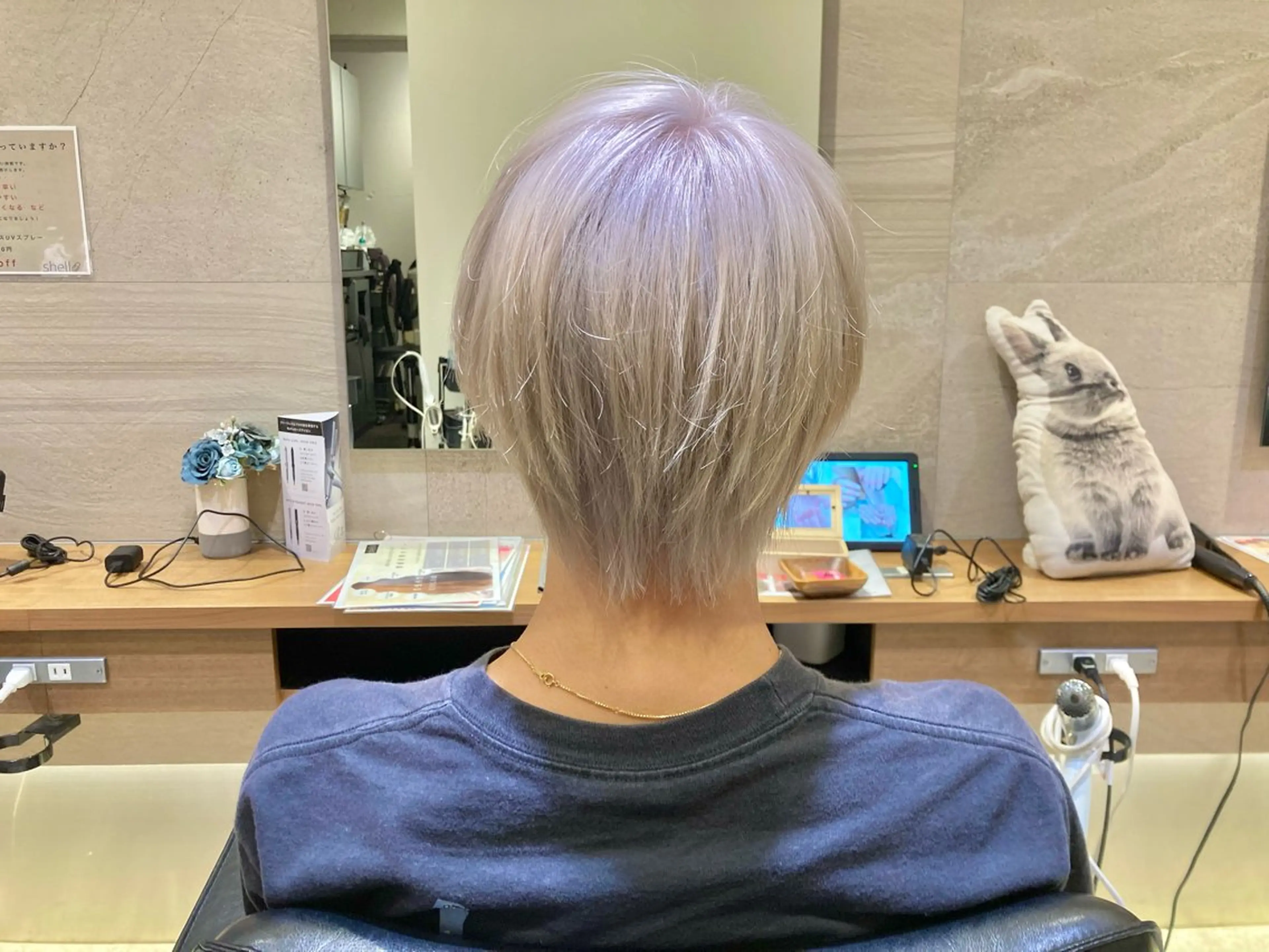 カラー メンズ シルバー ホワイトシルバー 男のスタイル革命 健太郎✂︎のヘアスタイル