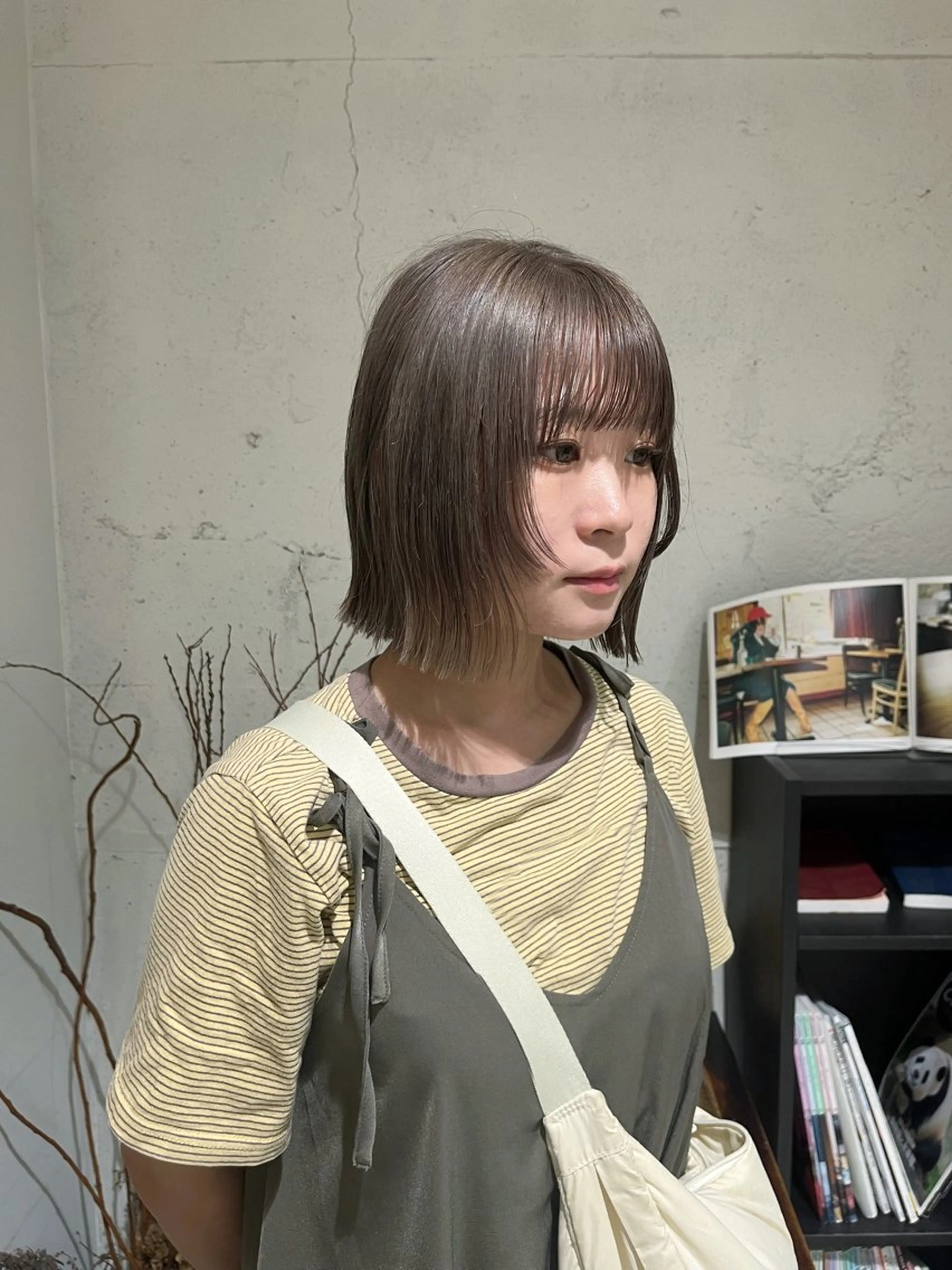 ミディアム カラー かわい りほのヘアスタイル