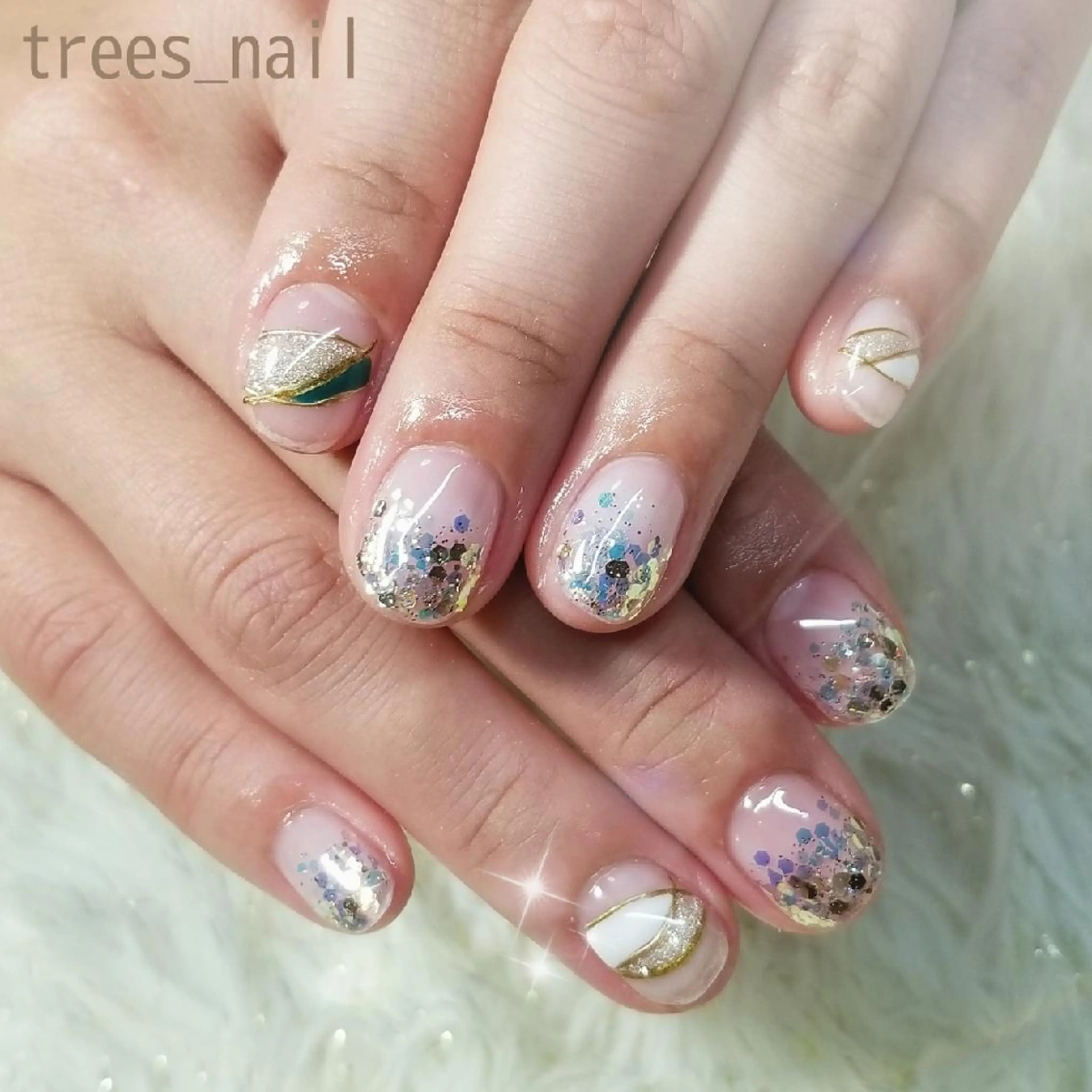 ネイル アートネイル グラデーション ラメ(グリッター) ハンドネイル フットネイル trees_ nailのネイルデザイン