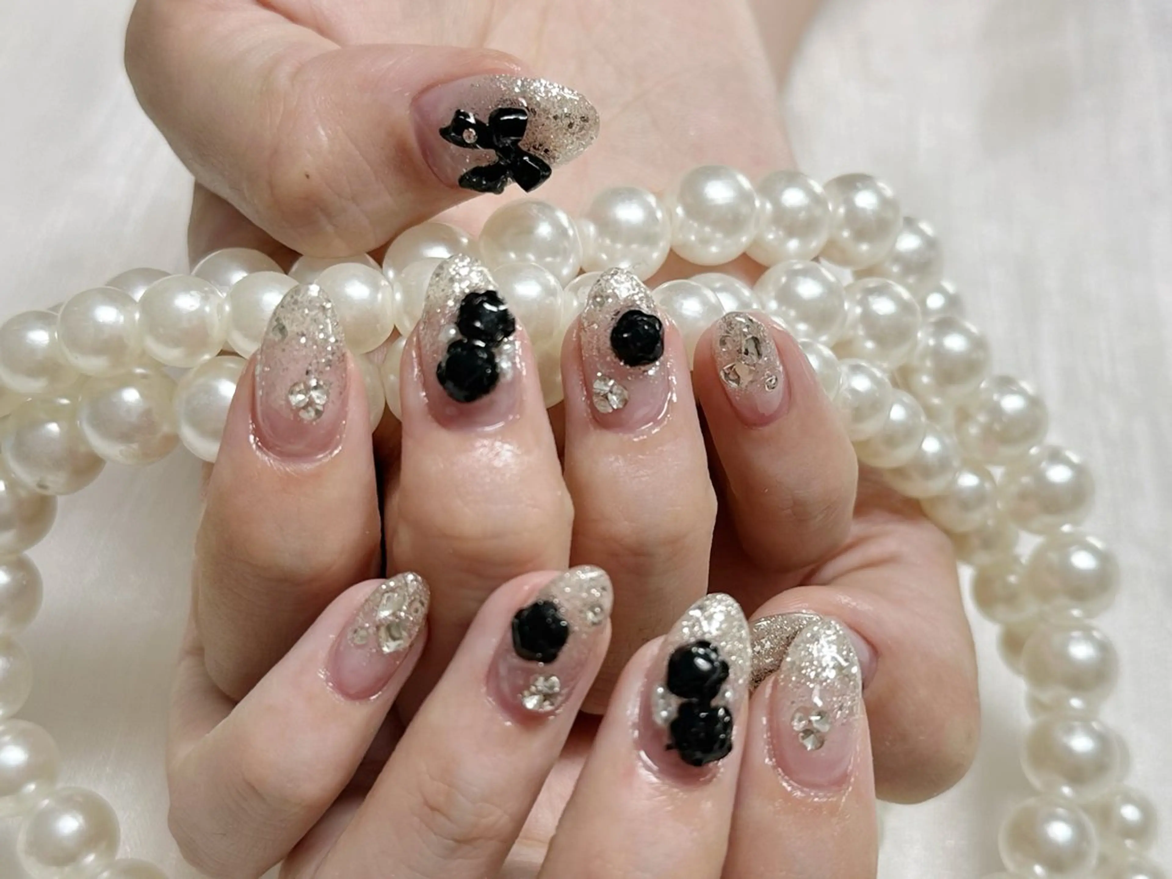 ネイル オーロラネイル 長さ出し フレンチネイル ガーリー キラキラネイル RIn 🎀のネイルデザイン