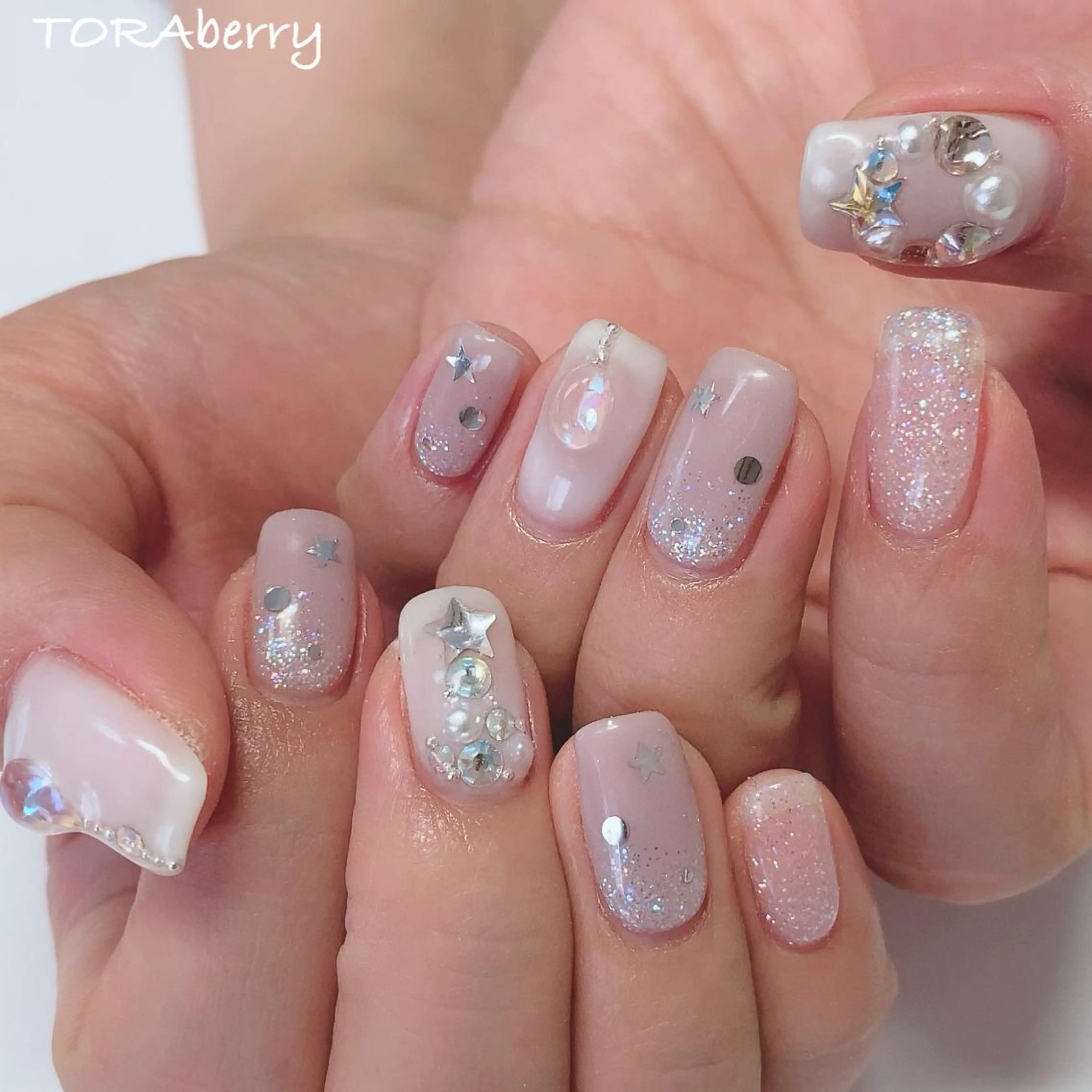 ネイル ハンドネイル ネイリスト なつみのネイルデザイン