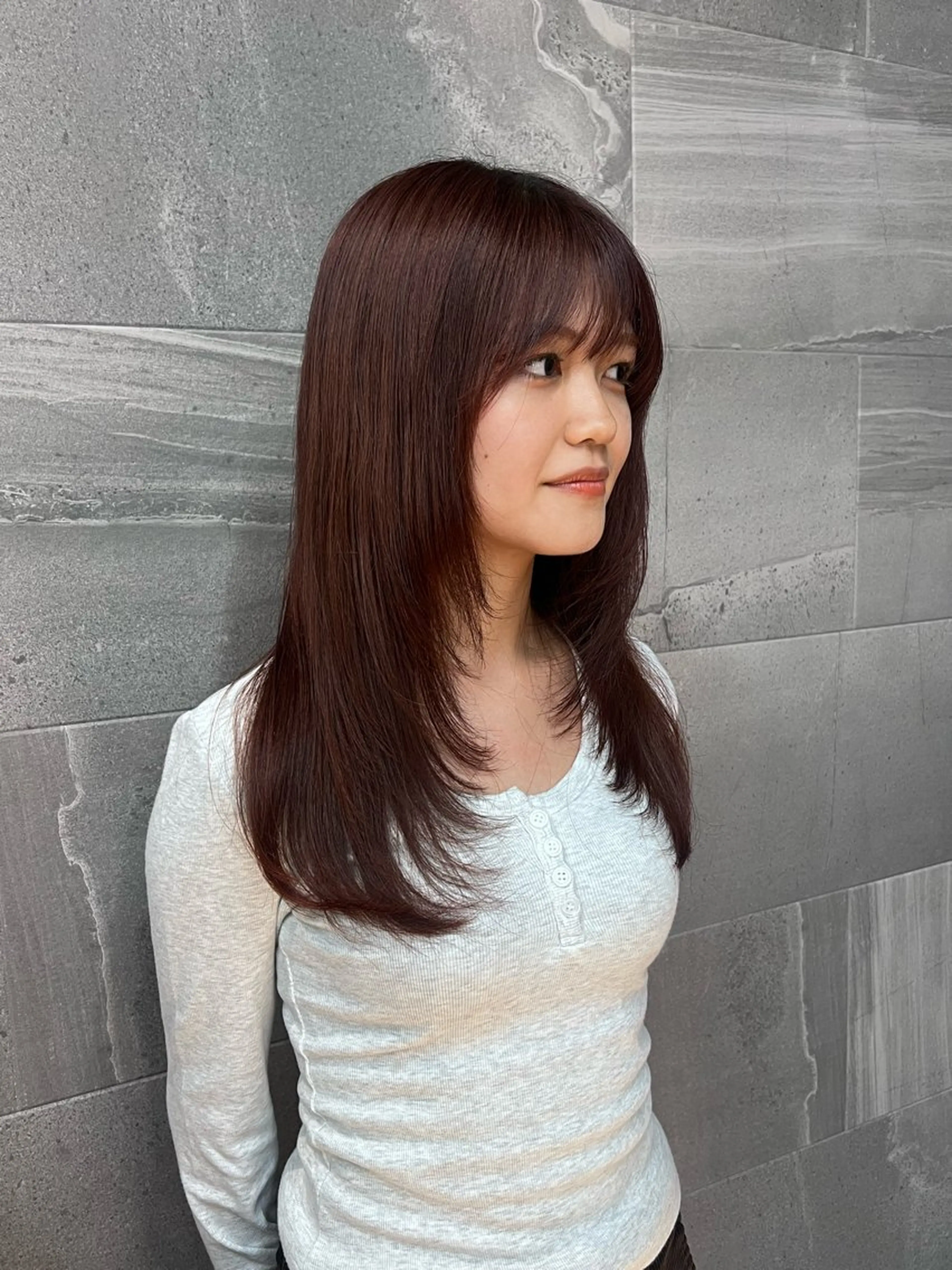 ミディアム レイヤーカット カット トリートメント 山中 欧輔のヘアスタイル