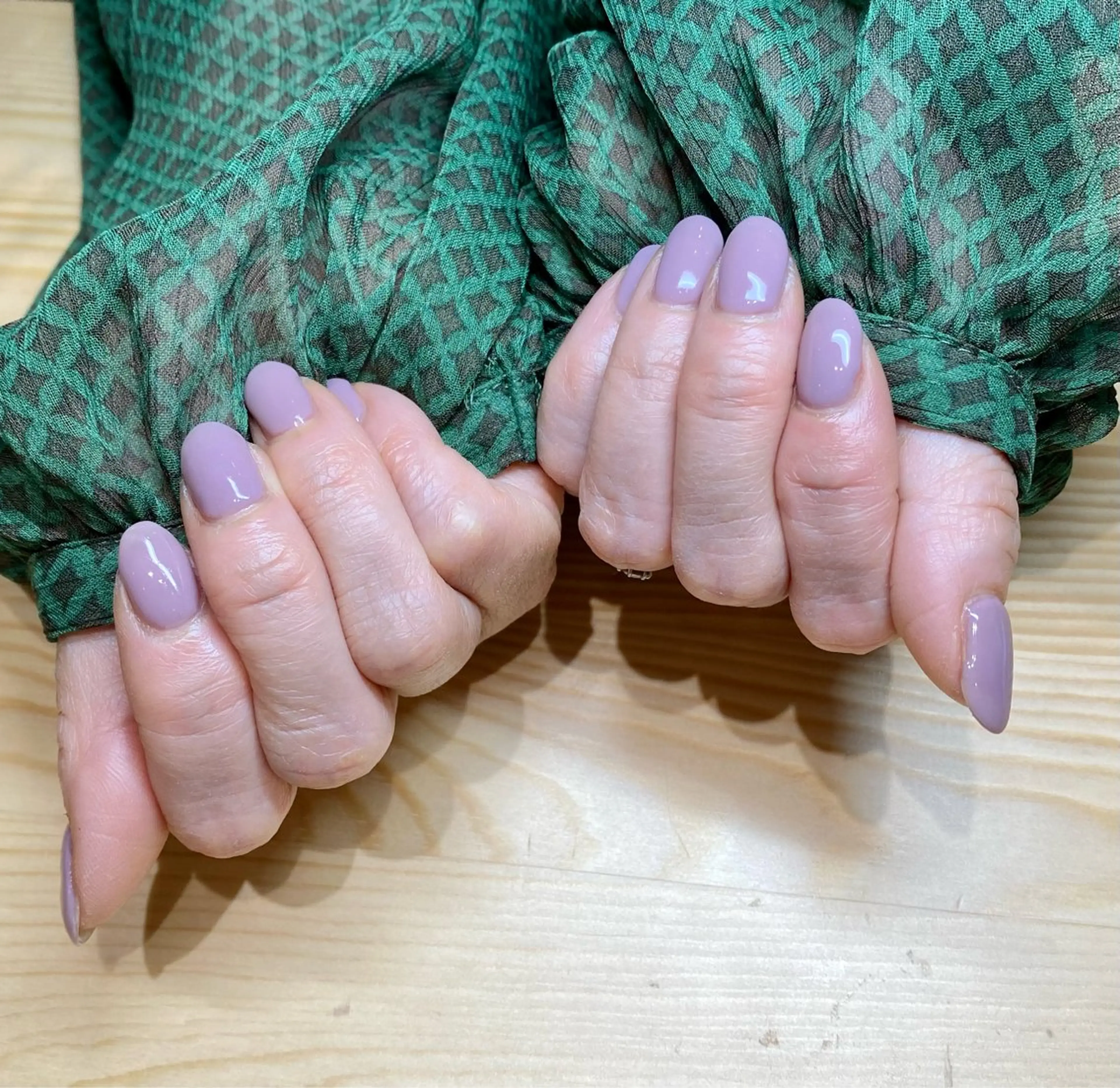 ネイル ハンドネイル 美容室ピクシー所属・江藤 響子のネイルデザイン