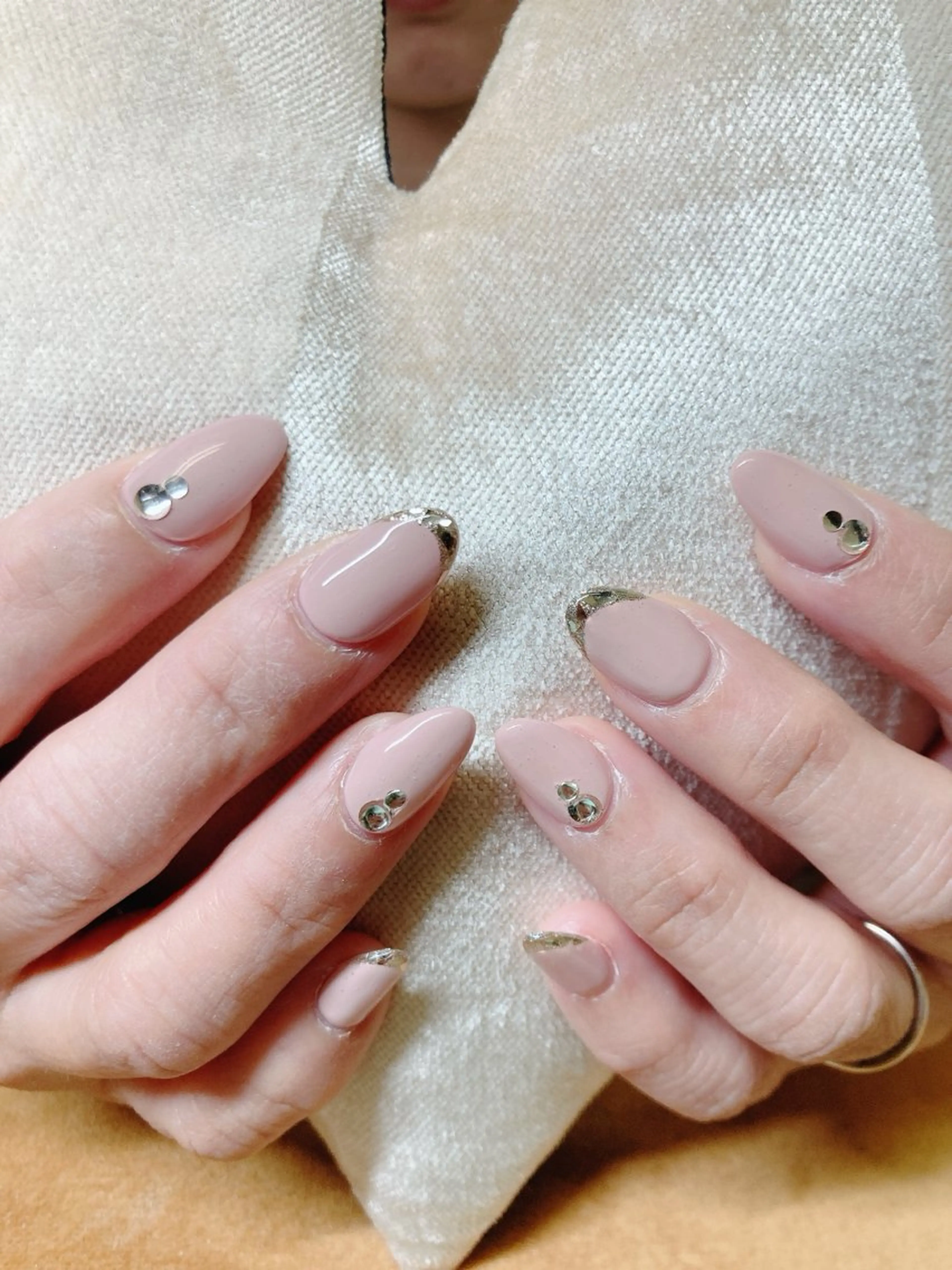 ネイル ECLAT エクラ所属・寺山 千鶴のネイルデザイン