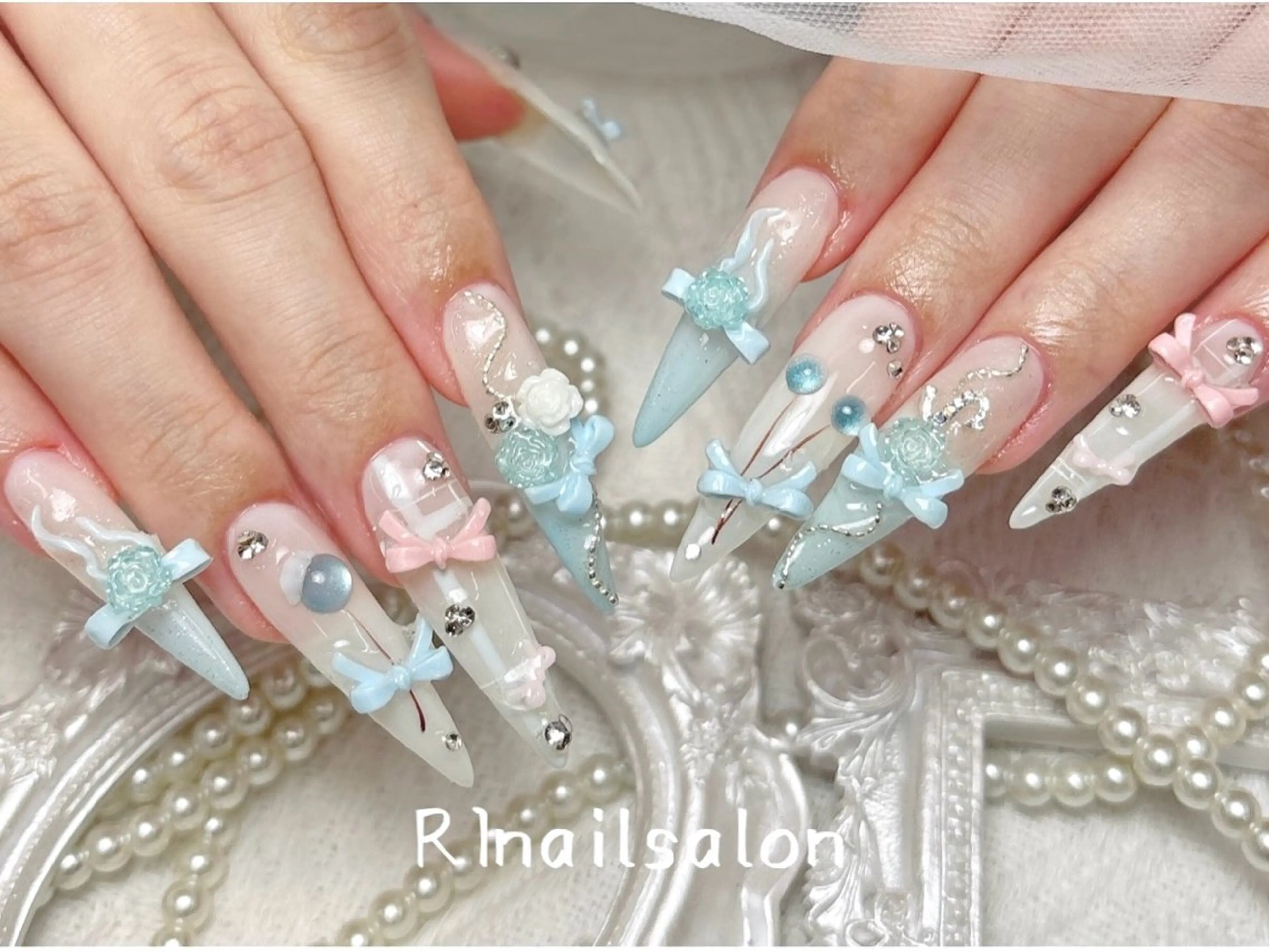 ネイル ジェルネイル 韓国ネイル マグネットネイル 持ち込み ワンカラーネイル ハンドネイル ハンドケア R1🎀Nail💕 池袋東口店のネイルデザイン