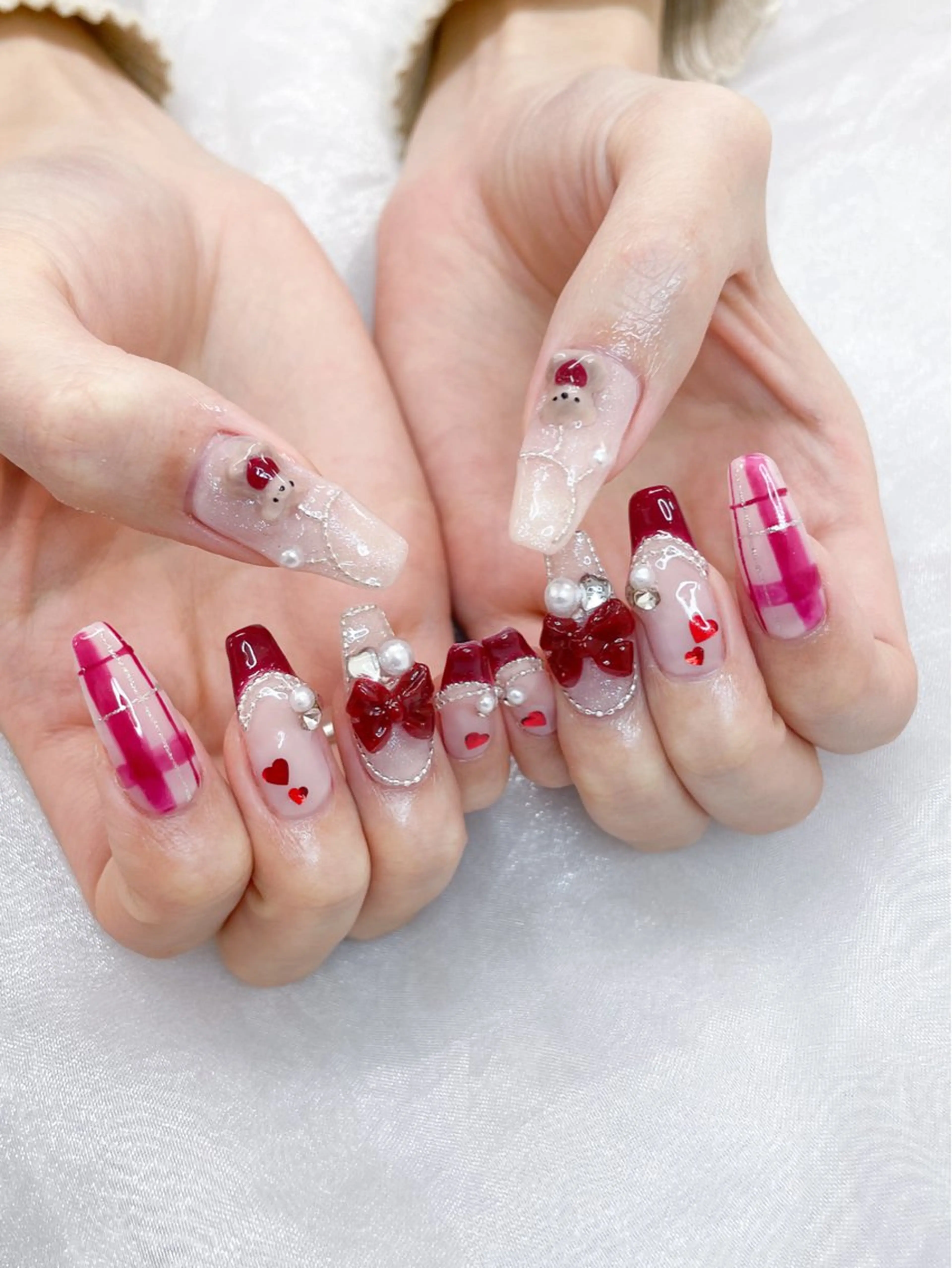 ネイル リボン ハンドネイル 五十嵐 美智のネイルデザイン