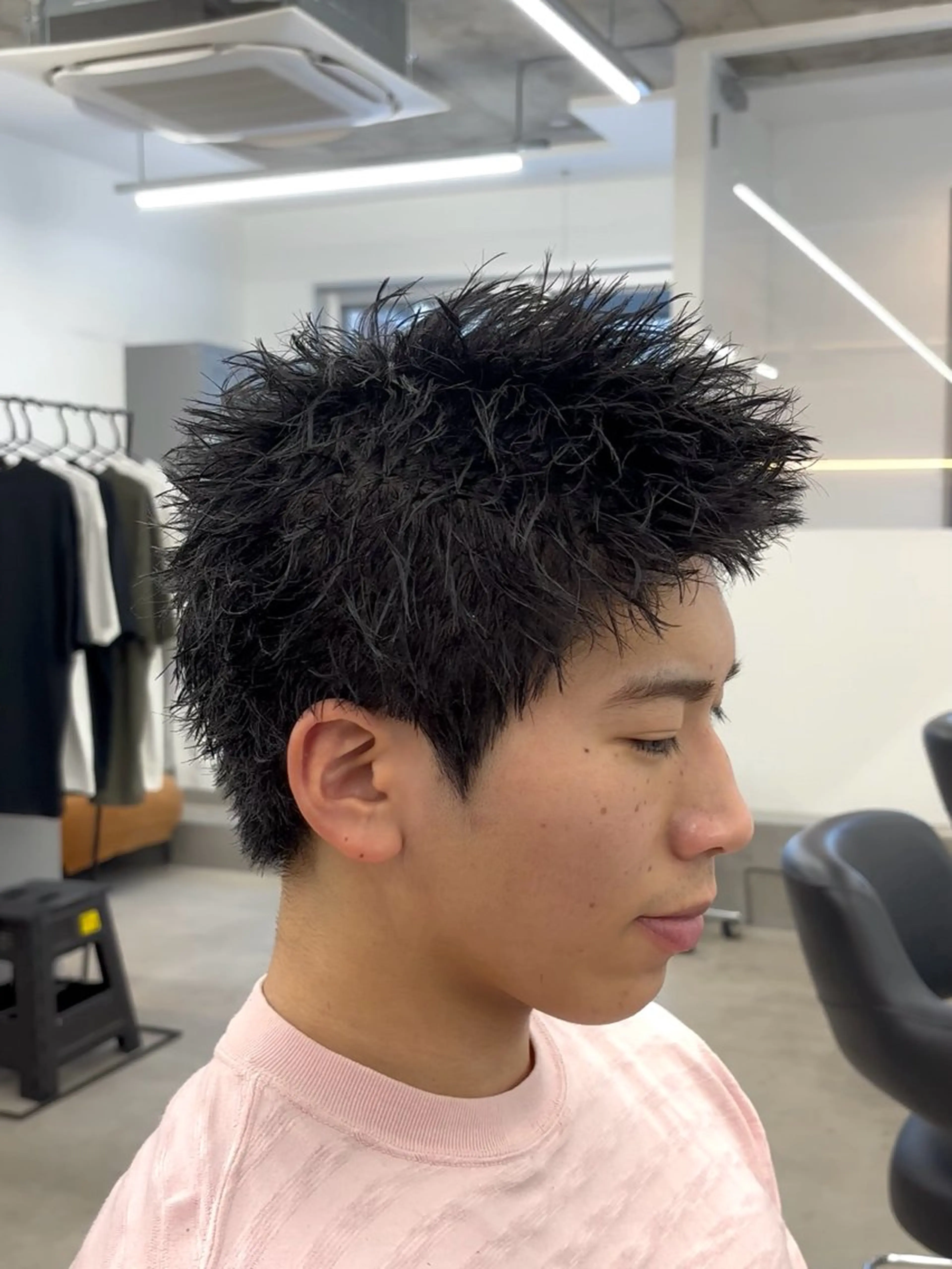 ショート メンズ メンズパーマ スパイキーショート ショートヘア なりたひろと / フェザーパーマのヘアスタイル