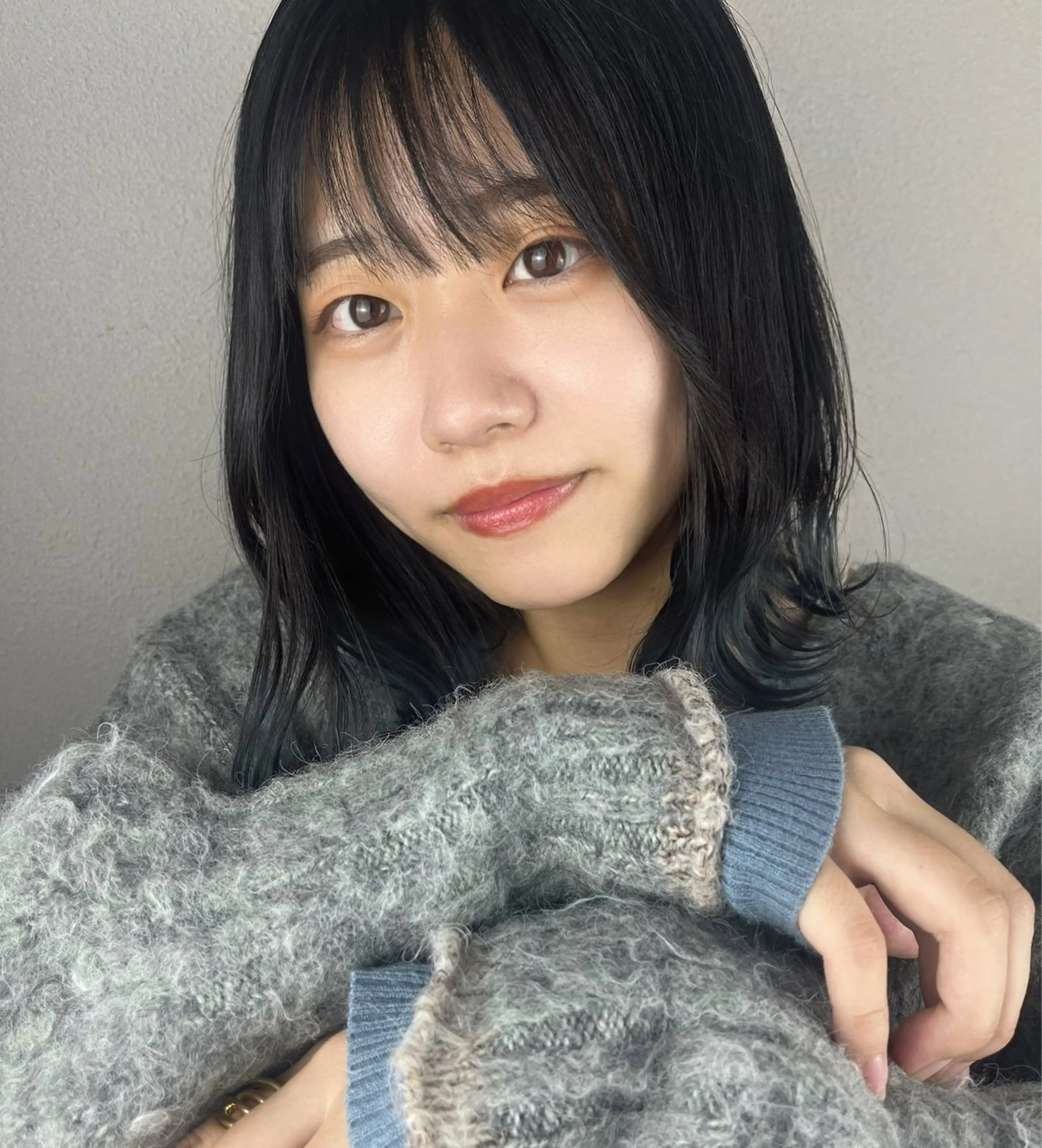 ミディアム カラー 佐々木 優花のヘアスタイル