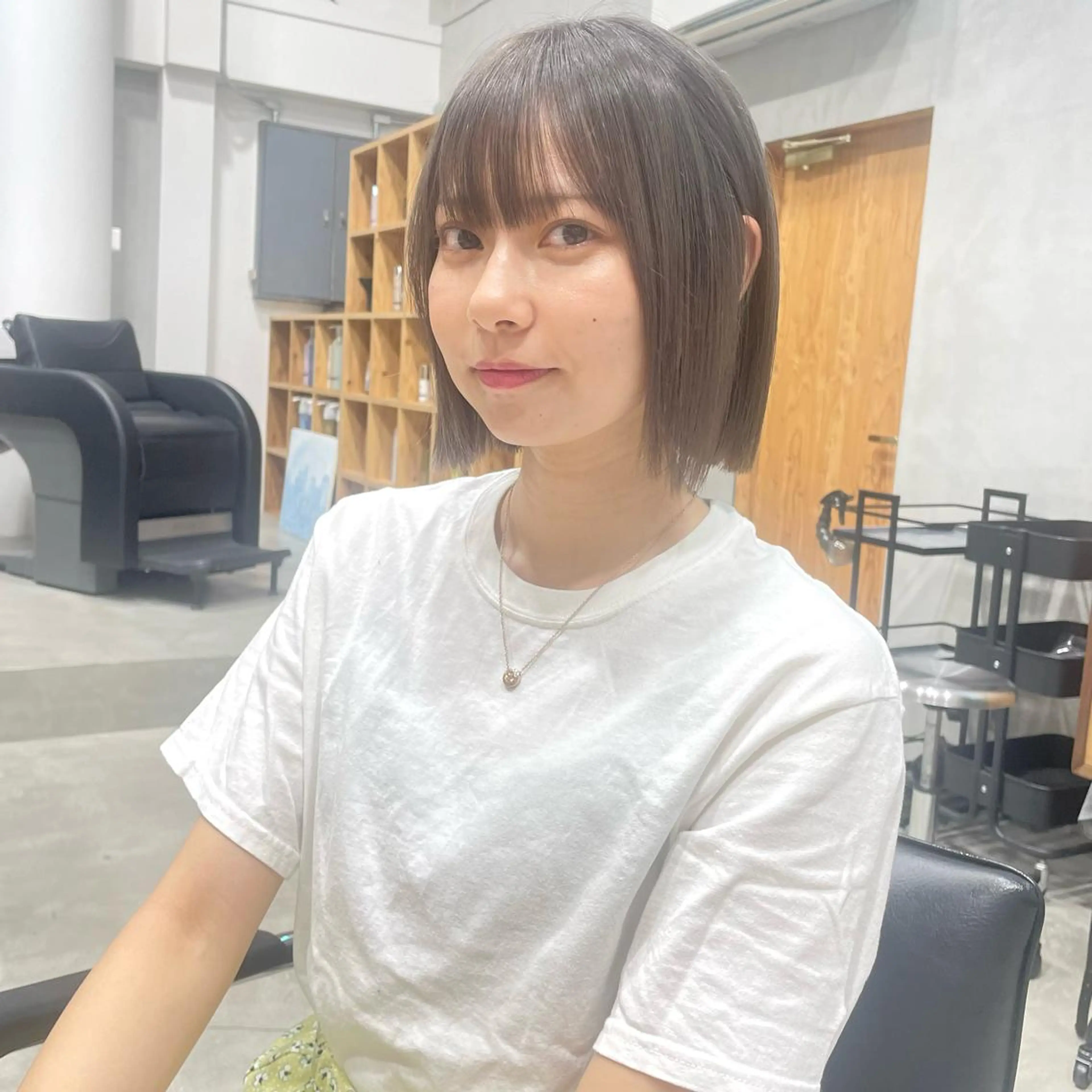 カラー ブリーチ カット ヘアカラー U リオナのヘアスタイル