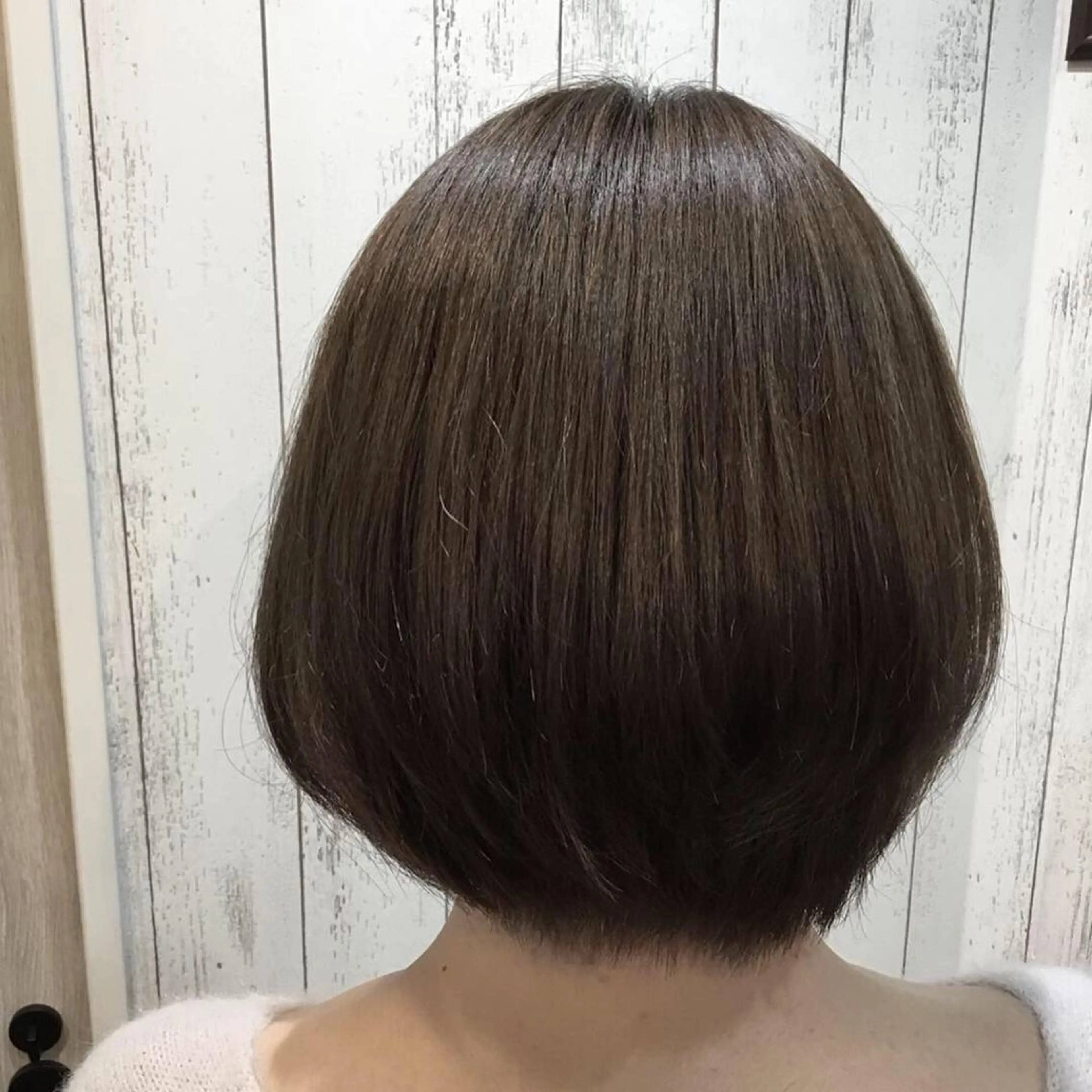 ショート カラー 金崎 新吾のヘアスタイル