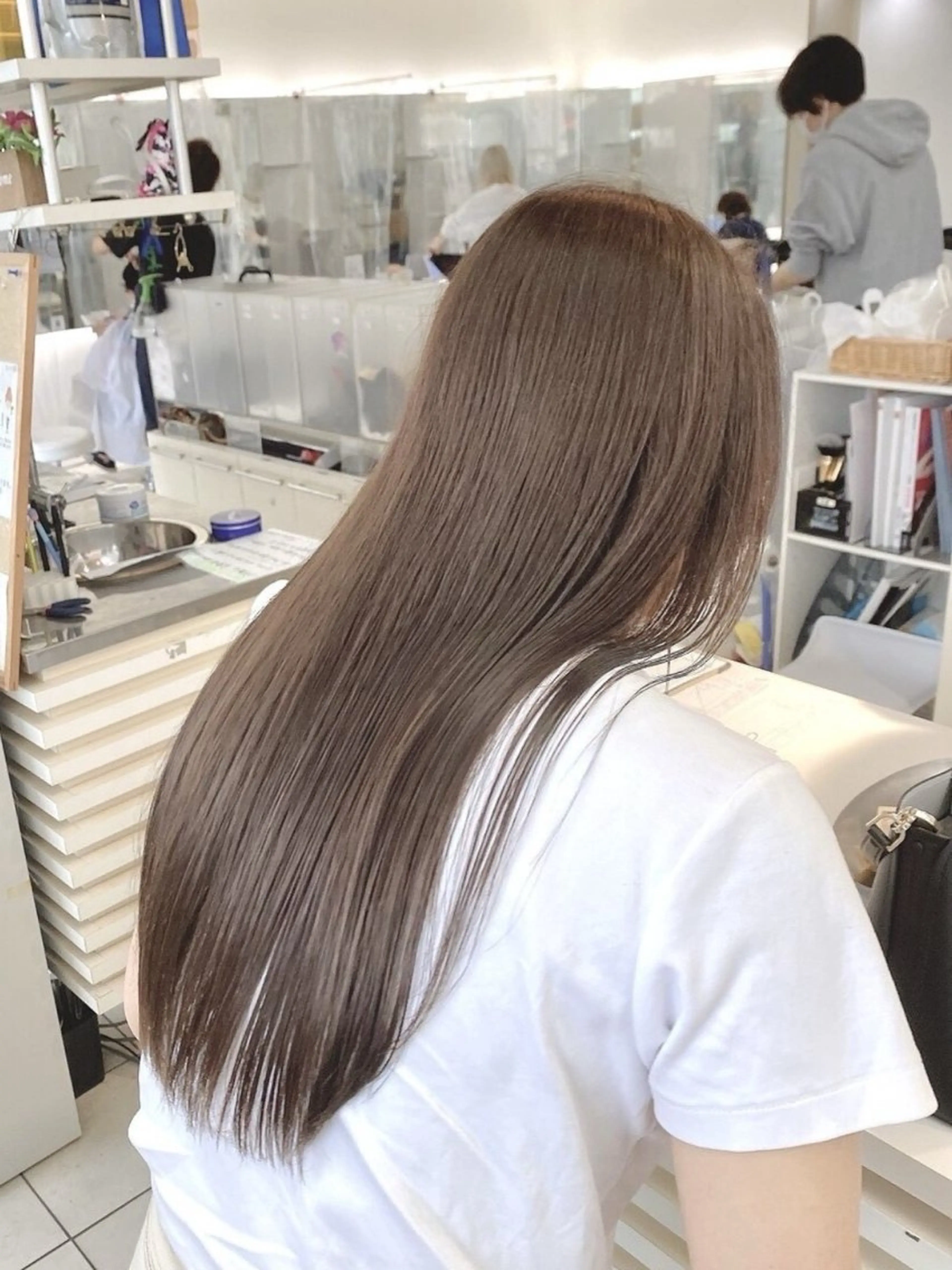 ロング カラー 🌟カラー特化🌟 大村 遥咲のヘアスタイル