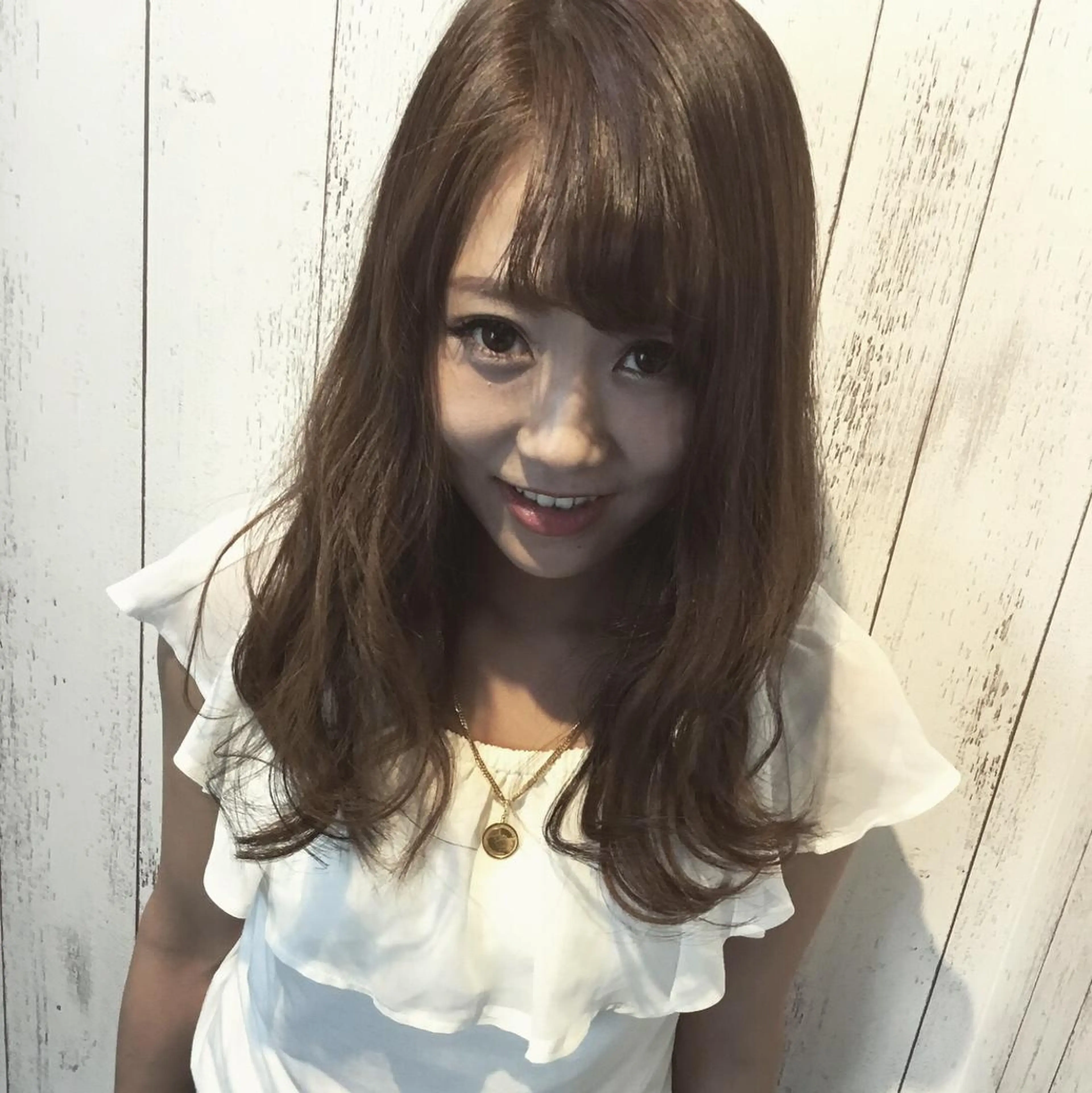 ロング カラー パーマ embrace エンブレイスのヘアスタイル