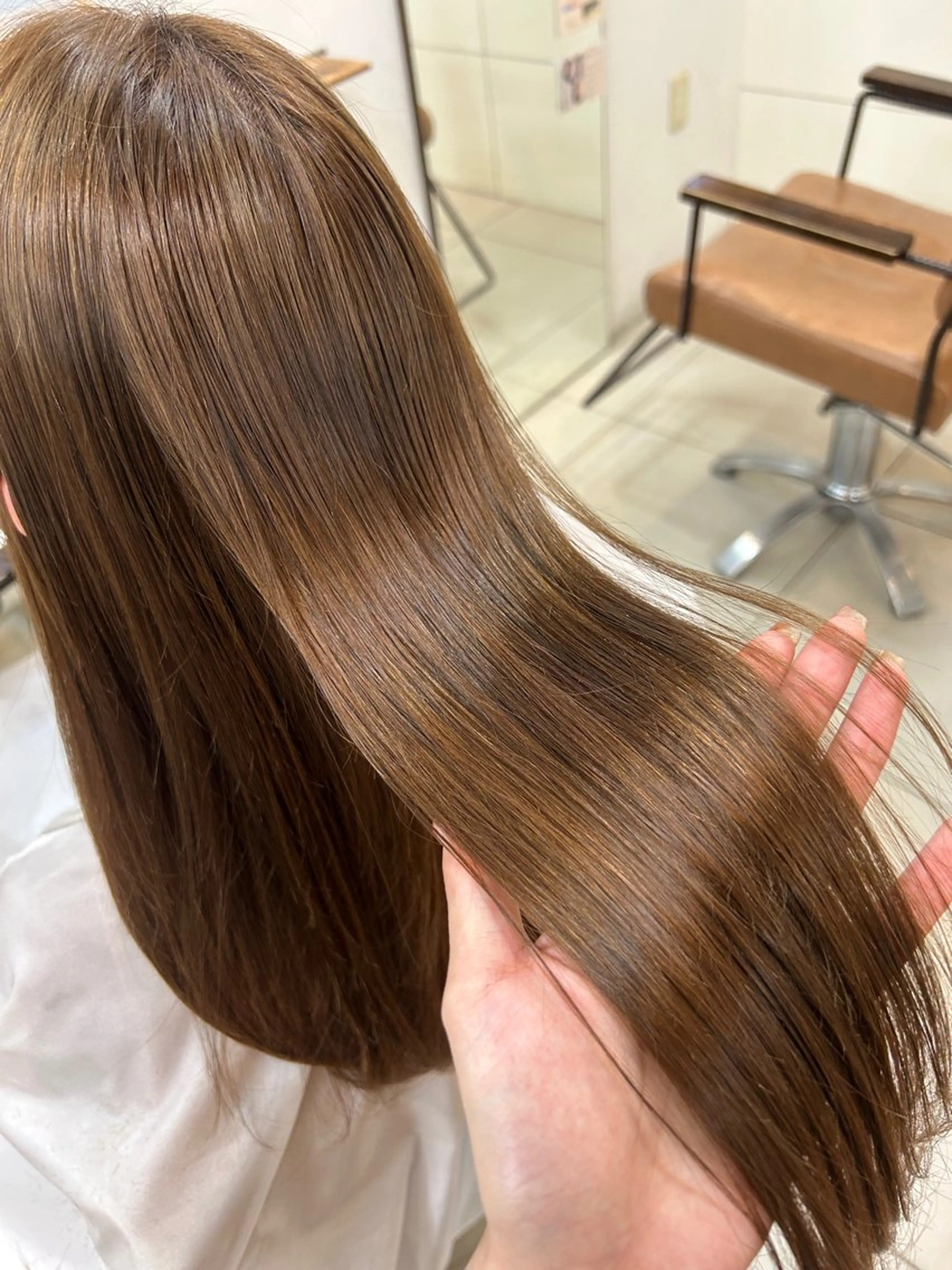 ロング カラー ベージュカラー ブラウンカラー ブラウンベージュ カット ヘアカラー 阪田 真奈未のヘアスタイル
