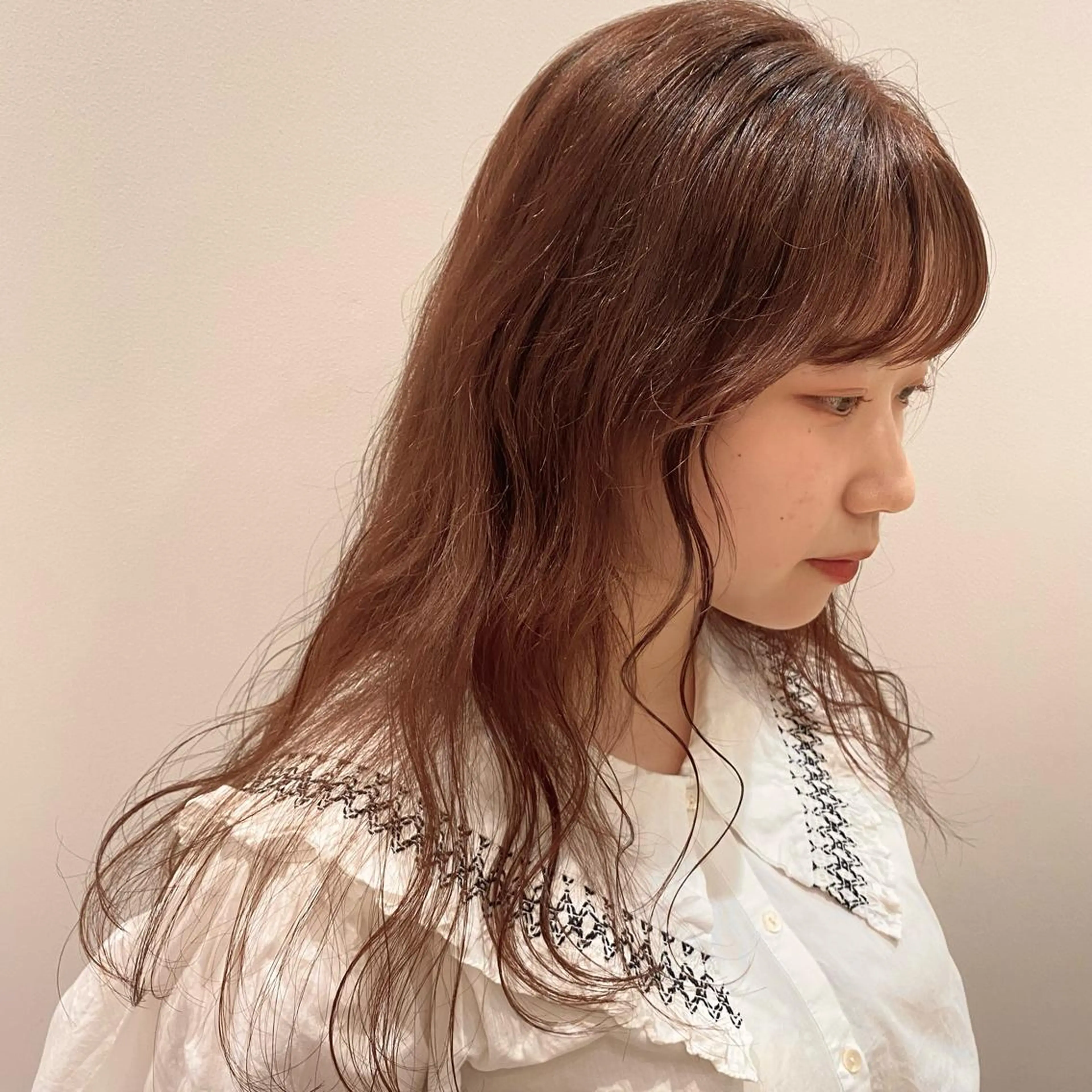 カラー ブリーチ ピンクカラー 増井 彩乃のヘアスタイル