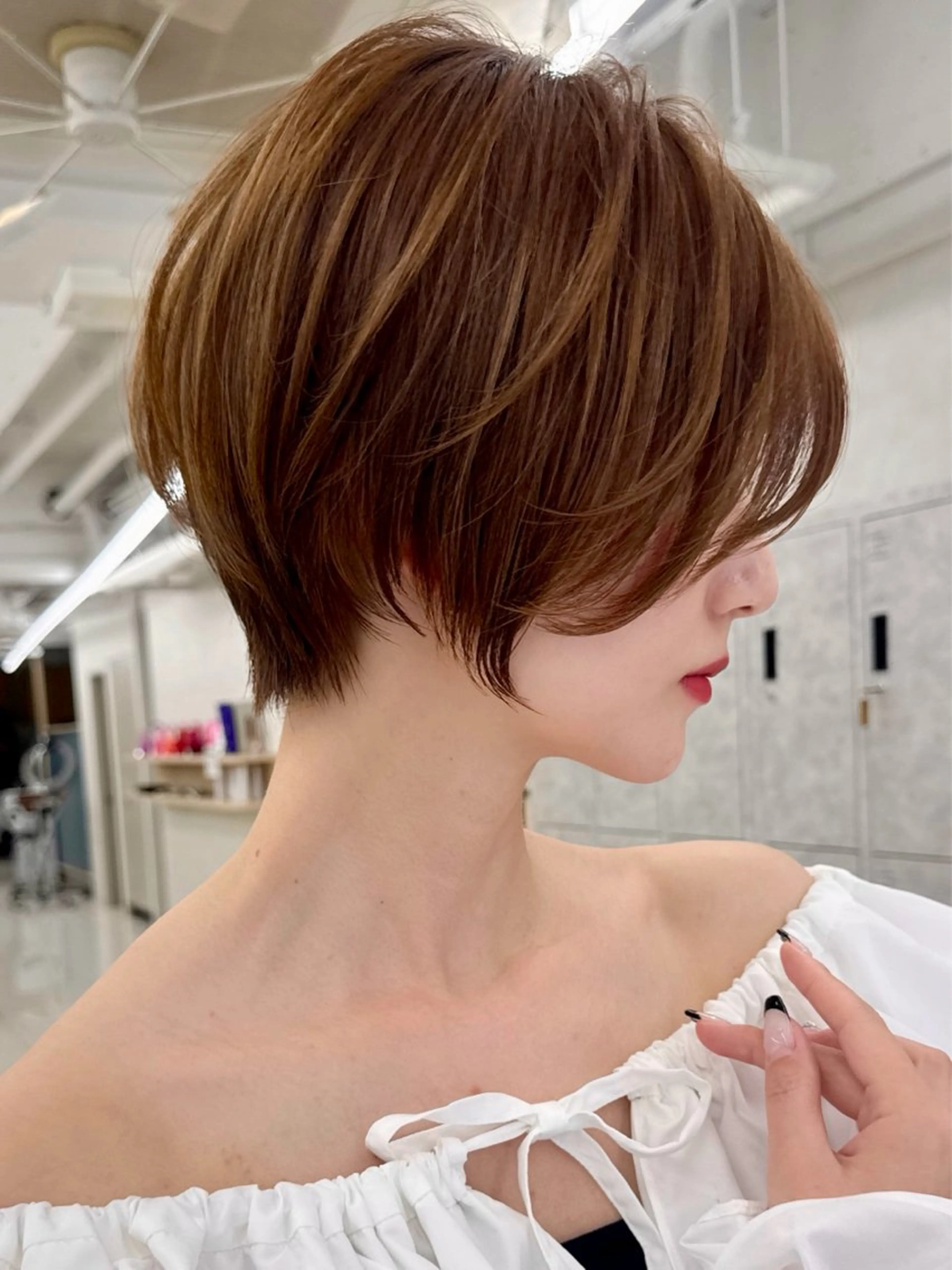 ショート 三鷹で1番ショート ボブをカットする新谷のヘアスタイル