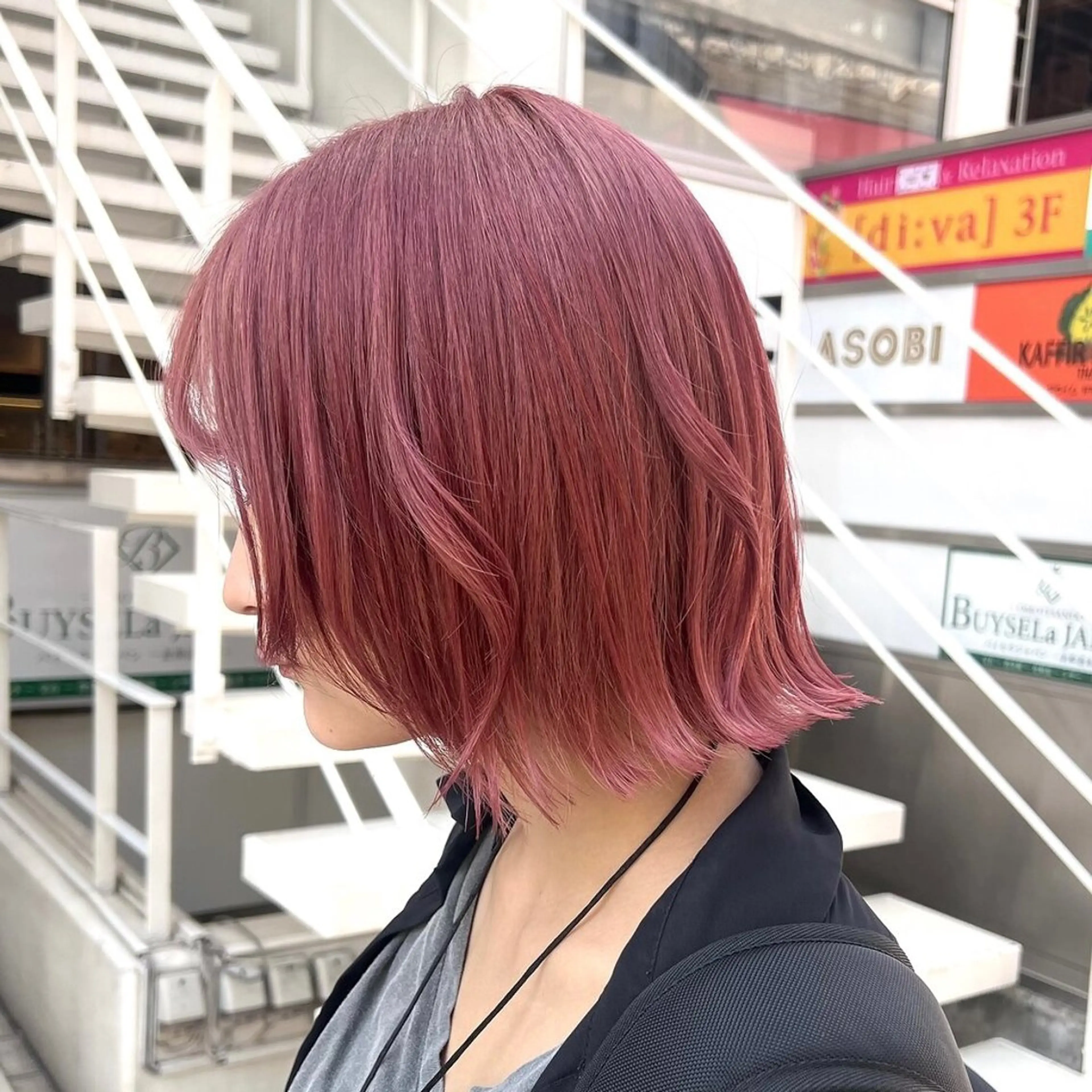 ショート カラー ブリーチ ハイトーンカラー ピンクカラー ボブ 💖ブリーチ/暖色 𝐘𝐮𝐢💖のヘアスタイル