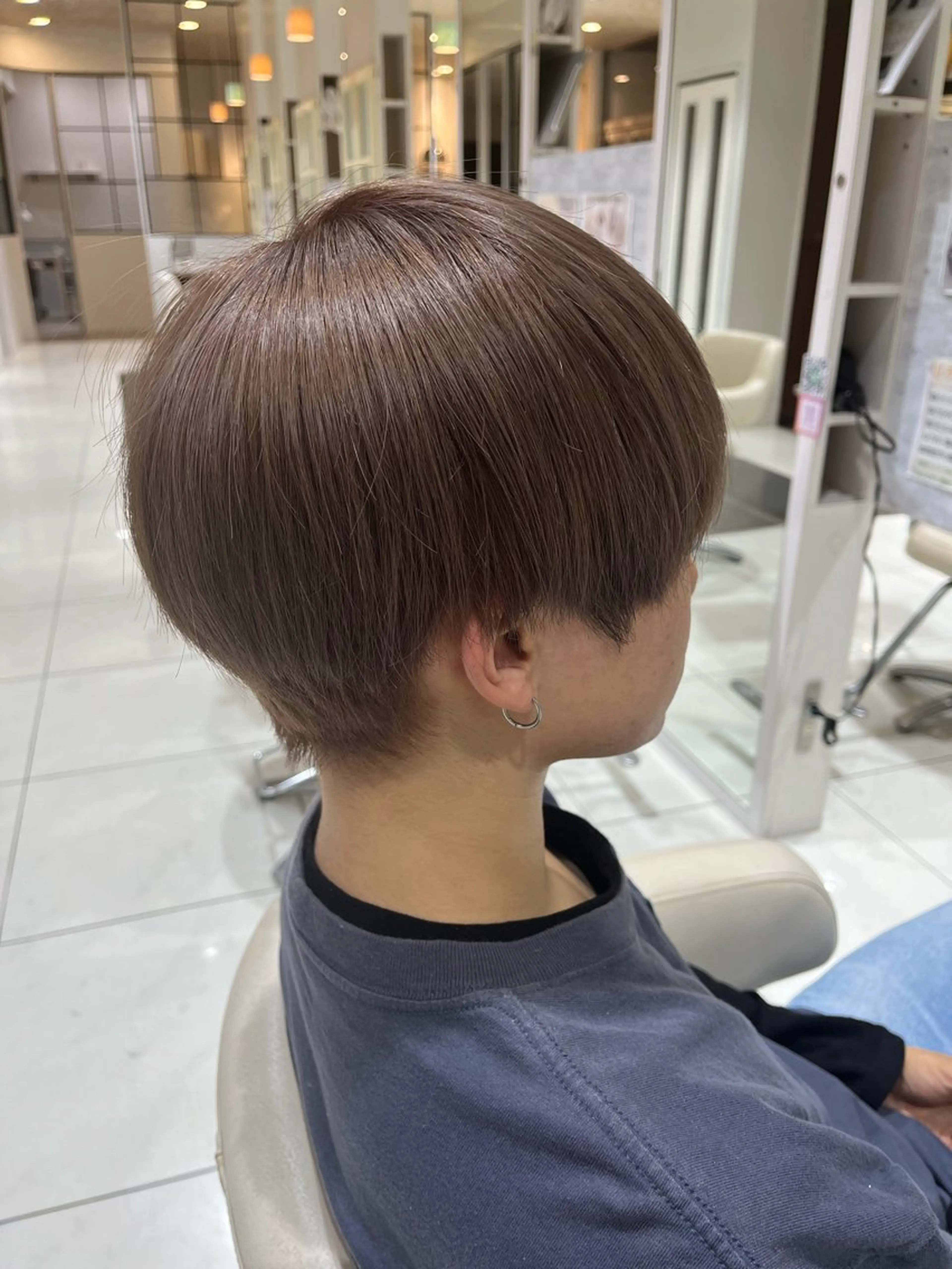 ショート カラー Misaki/ レイヤー/ウルフのヘアスタイル