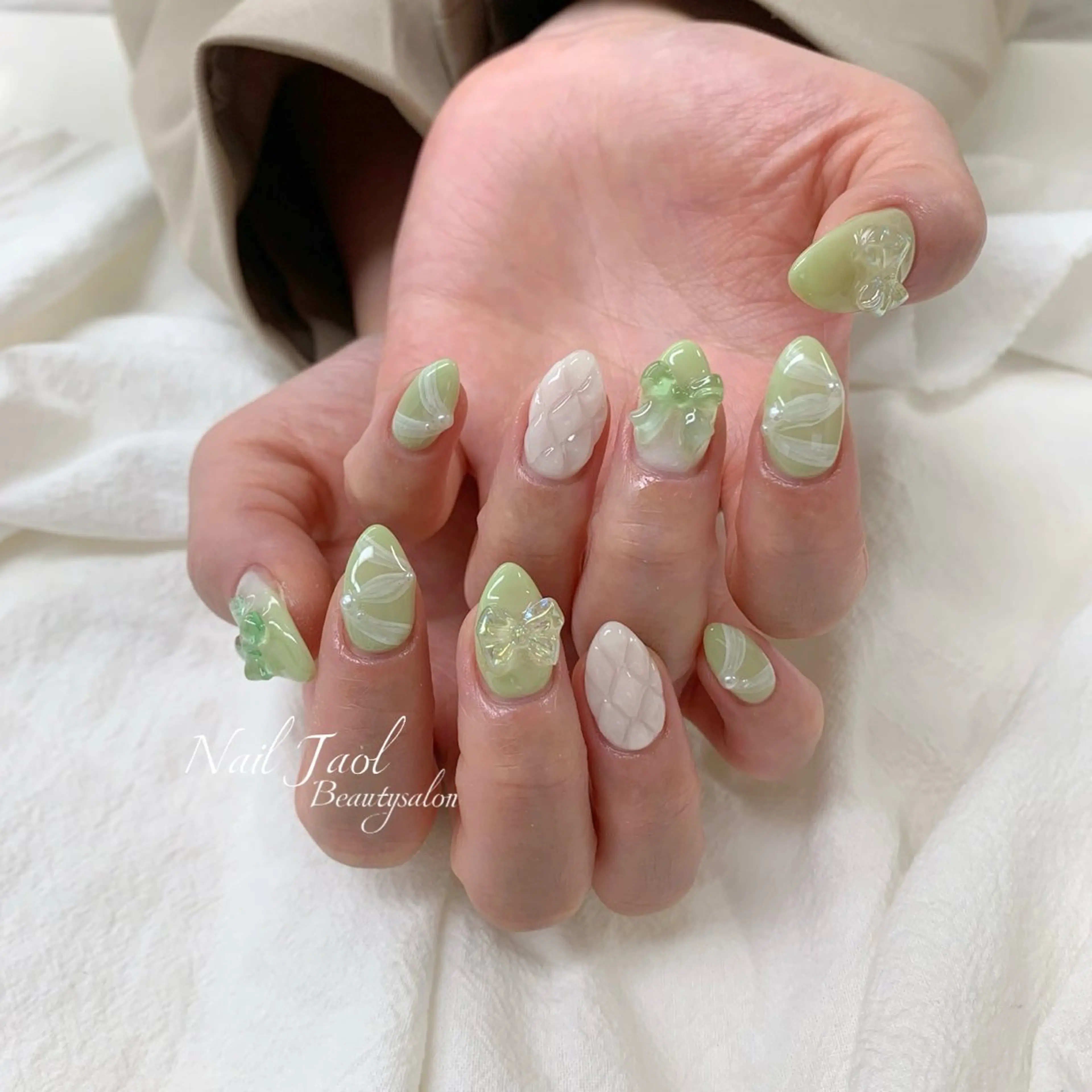 ミディアム 韓国風ヘア ハンドネイル nail jaol池袋店所属・ネイルJaol 池袋のネイルデザイン