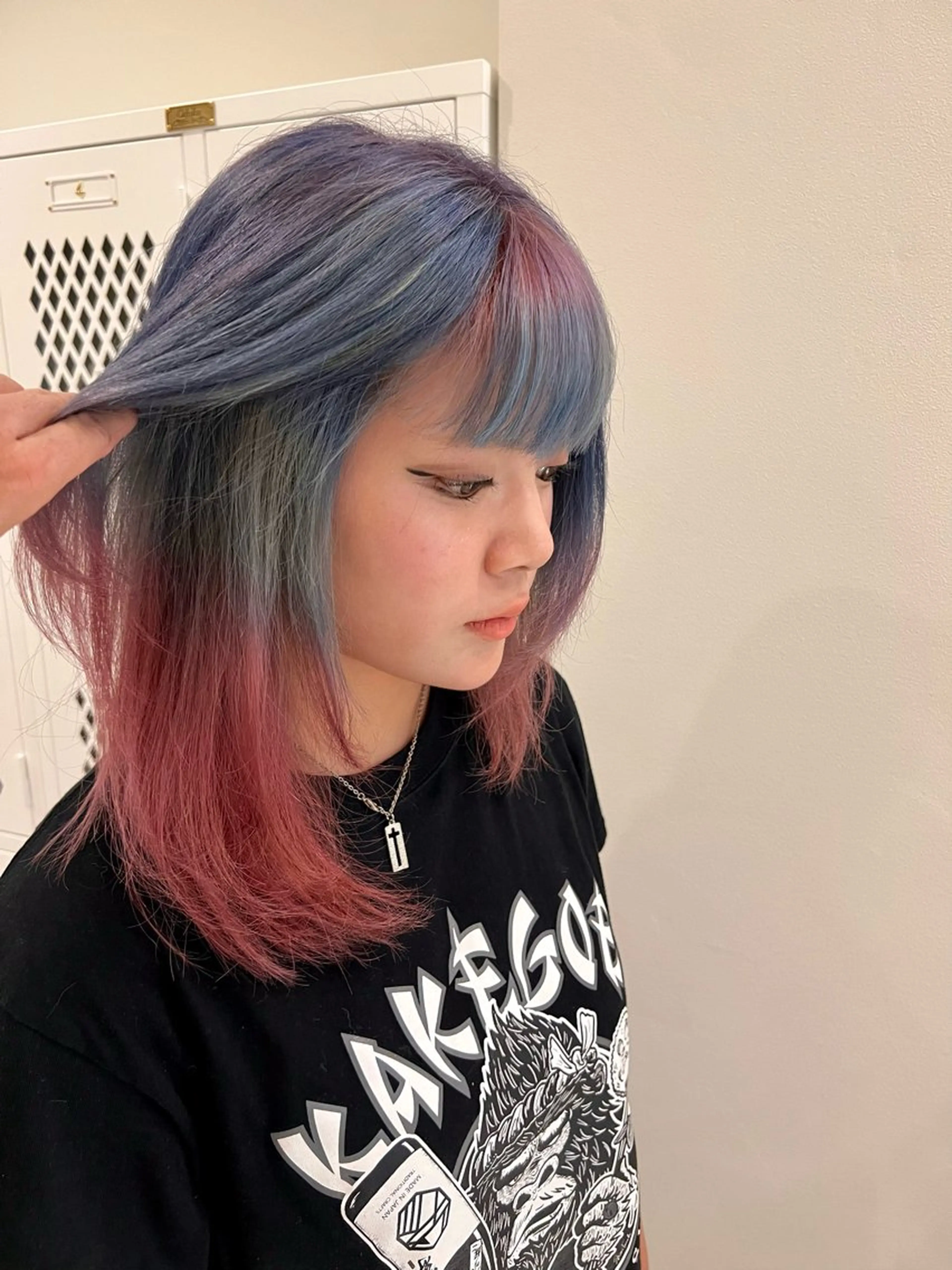 ミディアム カラー デザインカラー レイヤーカット ヘアカラー トリートメント 興津/韓国レイヤー ダブルカラー美髪縮毛のヘアスタイル