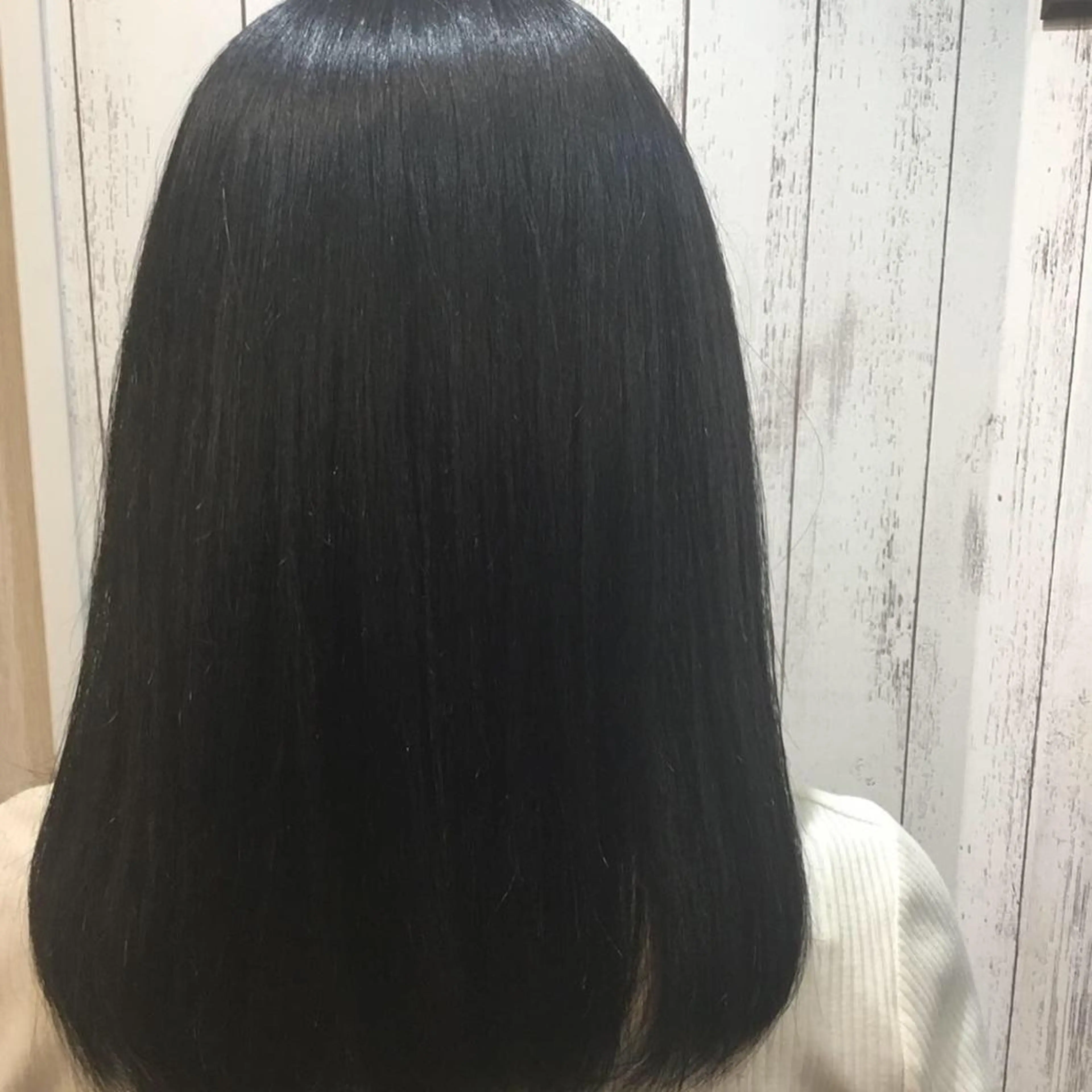セミロング カラー パーマ embrace エンブレイスのヘアスタイル