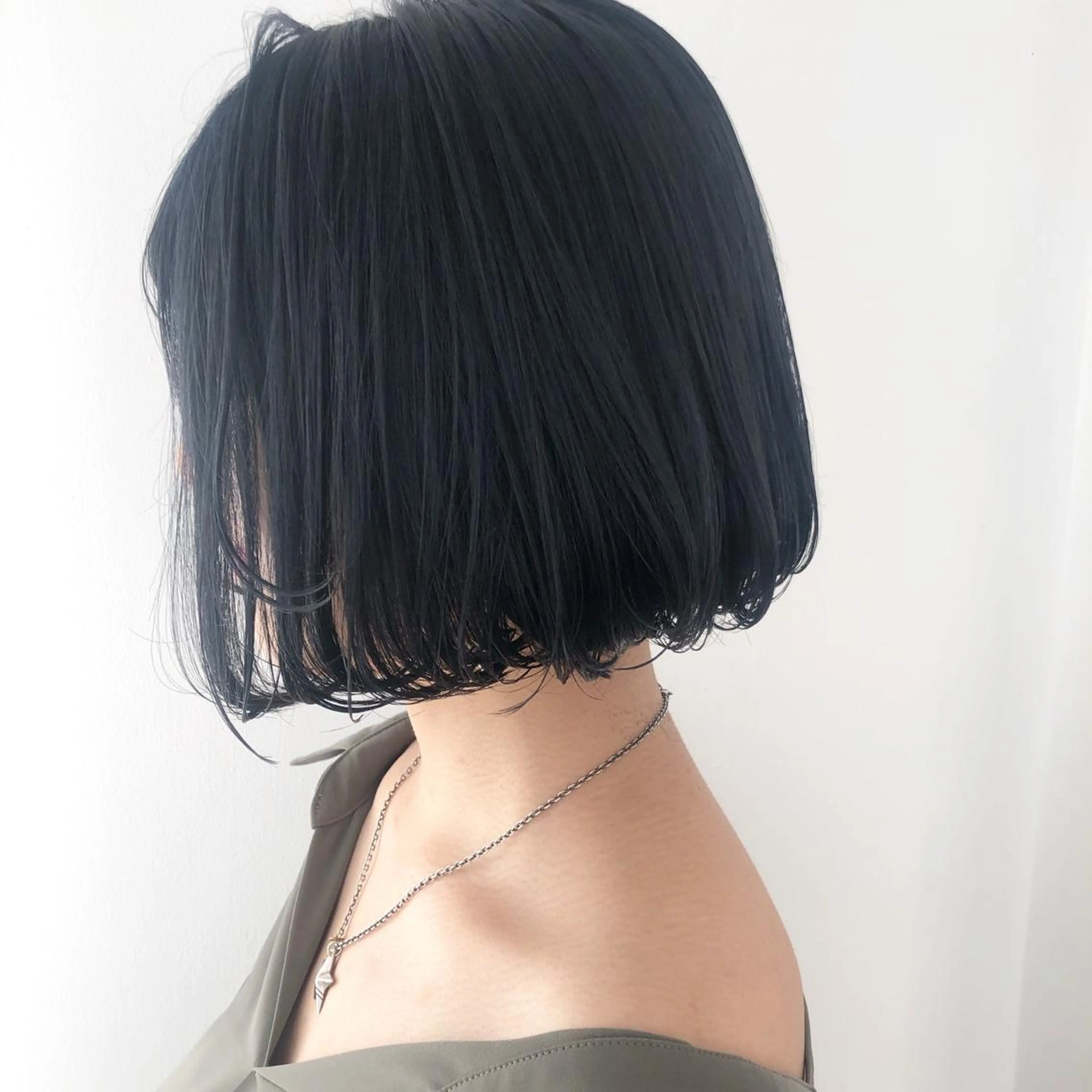 ショート カラー ネイビーカラー ボブ ヘアカラー トリートメント ❤️sai❤️ official❤️のヘアスタイル