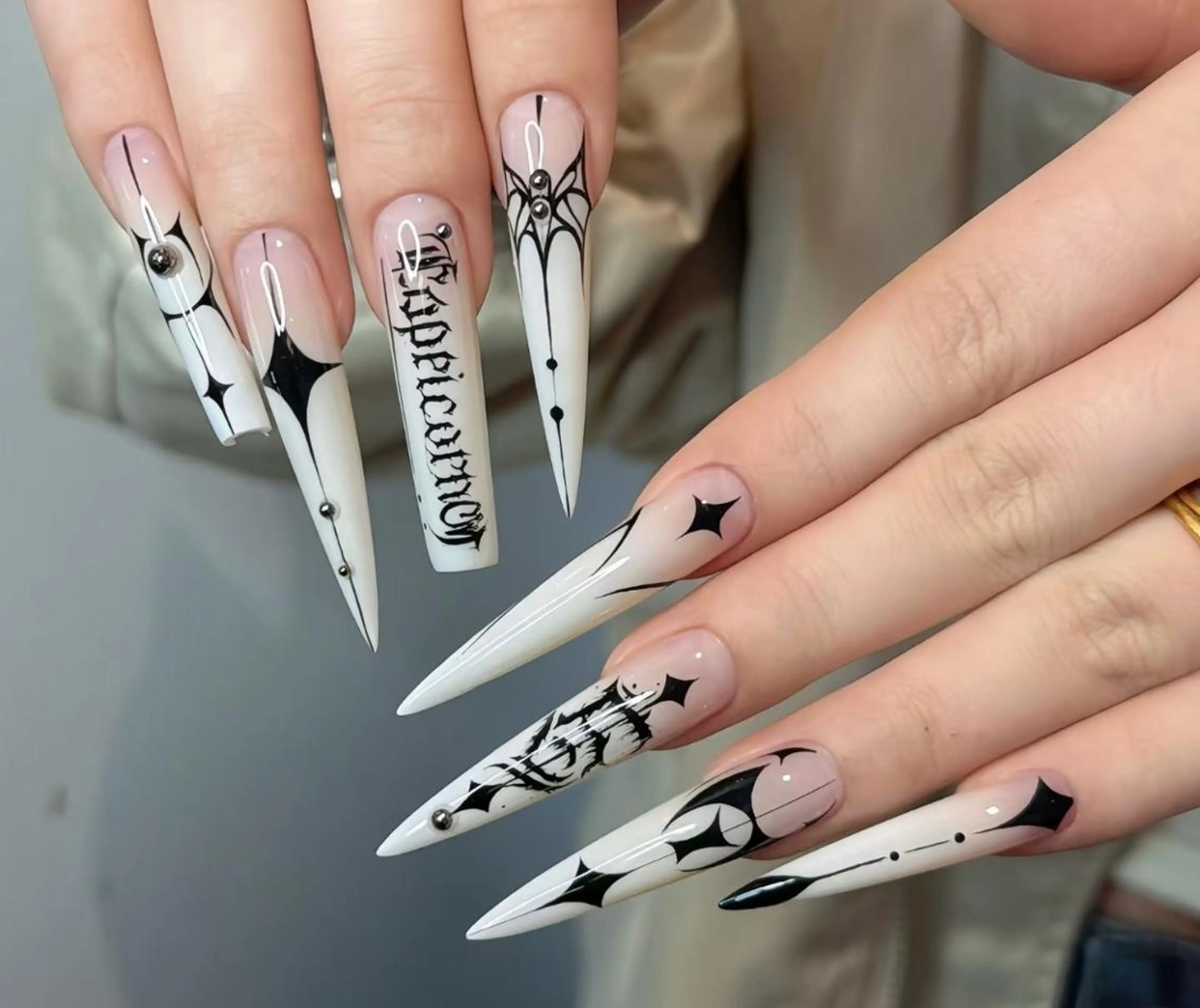 ネイル ハンドネイル エリ🫧 nail池袋東口のネイルデザイン