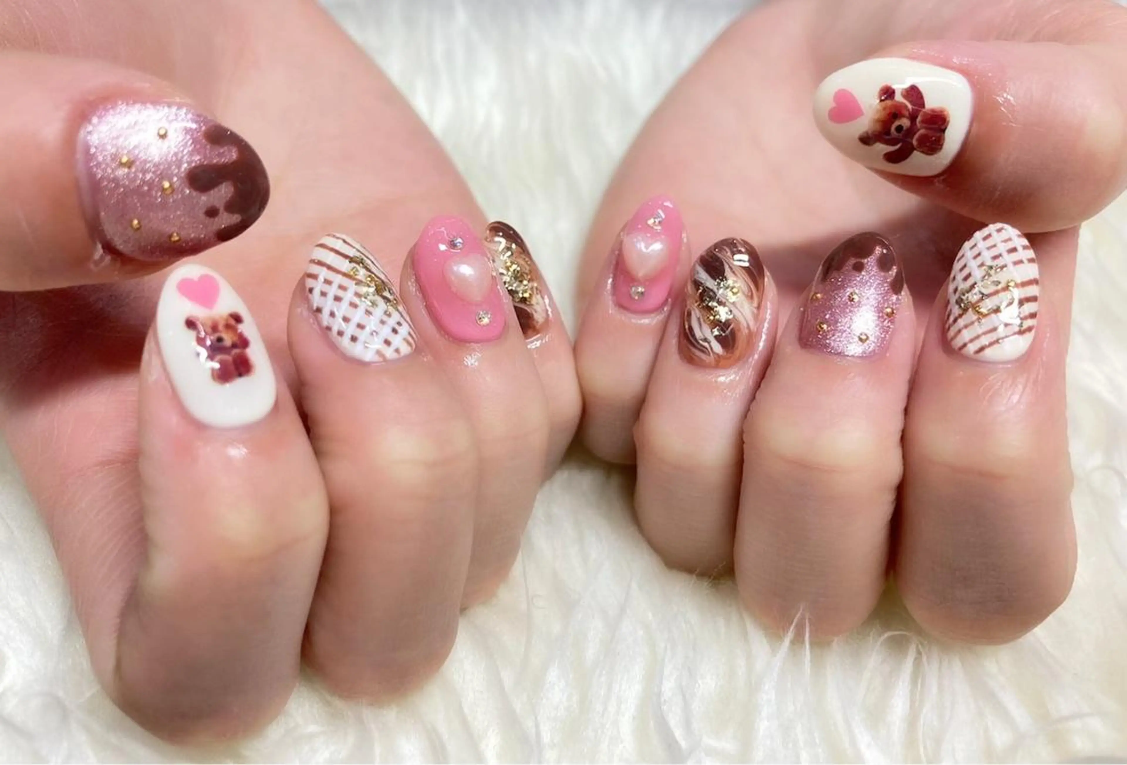 ネイル 長さ出し フレンチネイル ジェルネイル ガラスフレンチ 韓国ネイル ハンドネイル Nail&eye Belire 新宿のネイルデザイン