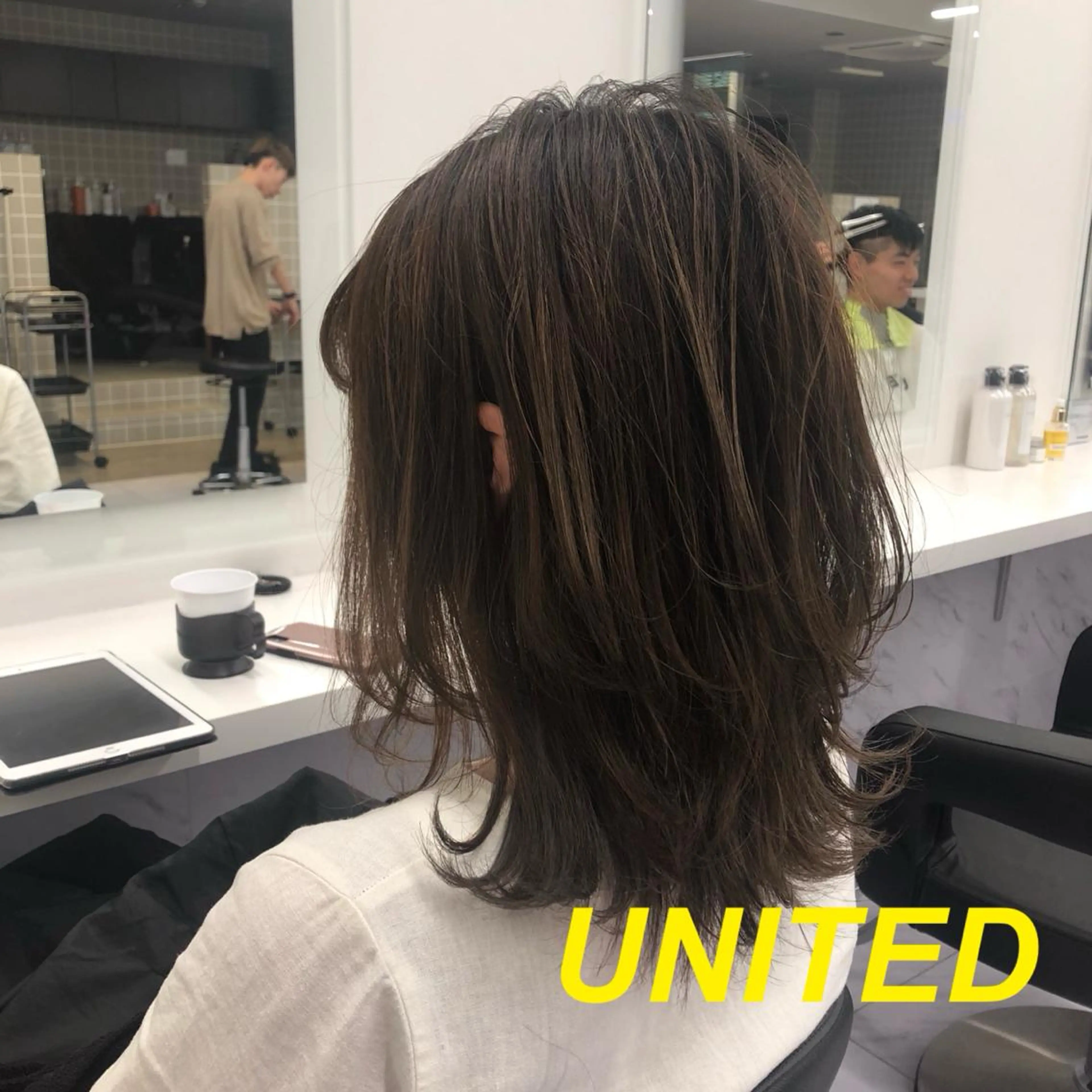 ミディアム カラー グラデーションカラー ウルフカット 🤎カラー比率90% 🤍TAKAYAのヘアスタイル