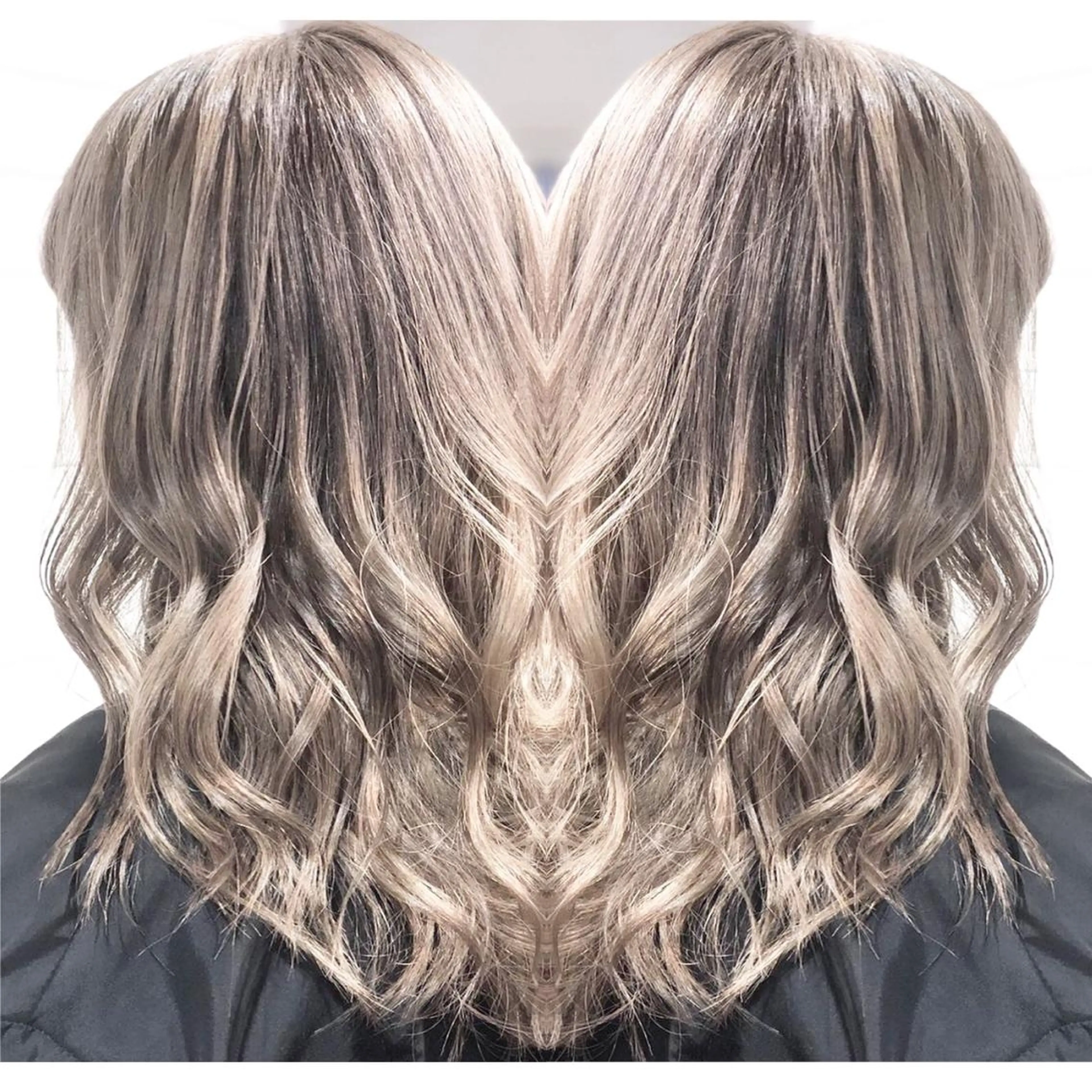 セミロング カラー ヘアアレンジ 髪質改善×ハイトーン 中田啄也のヘアスタイル