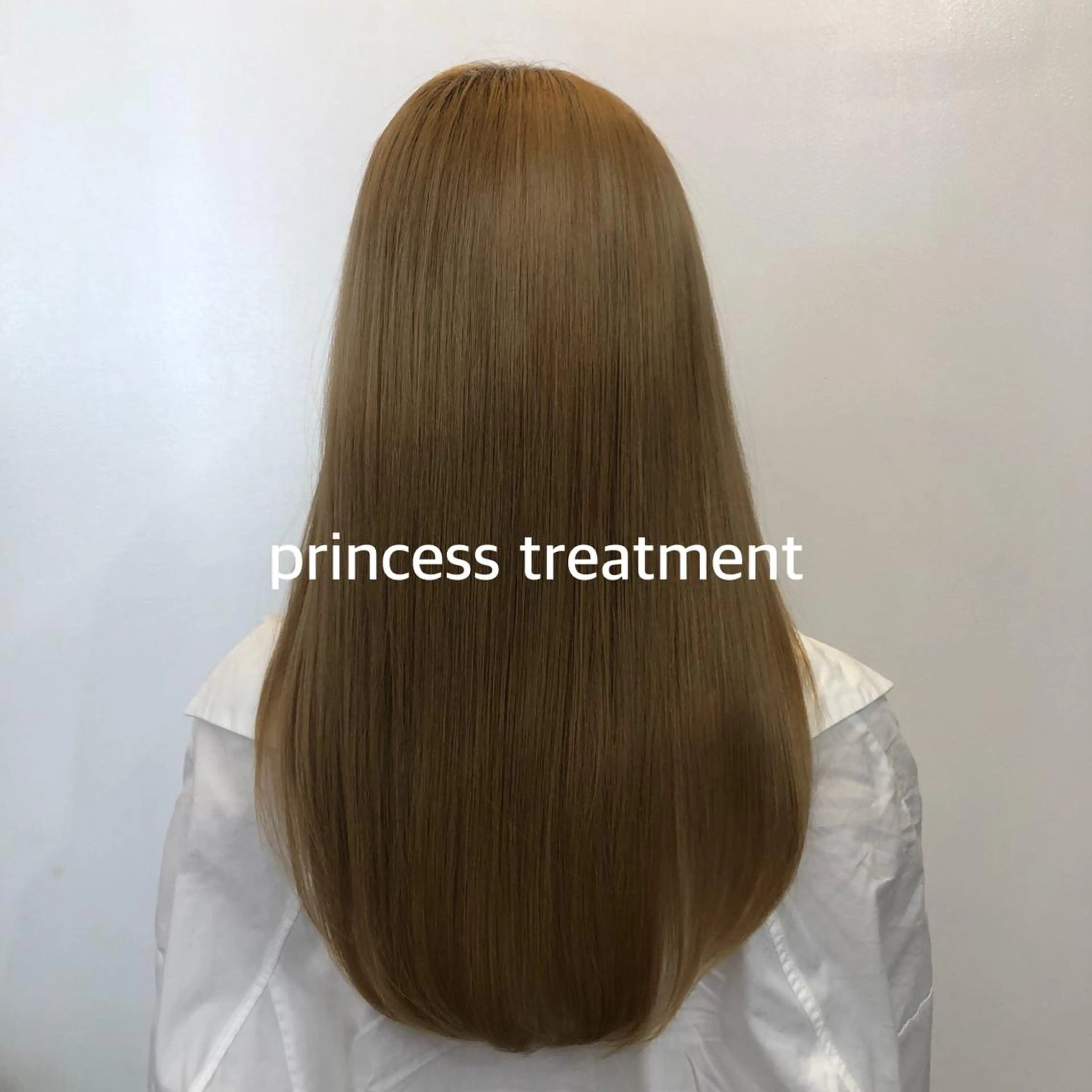 ロング 暖色カラー推し/ トヤエリコのヘアスタイル