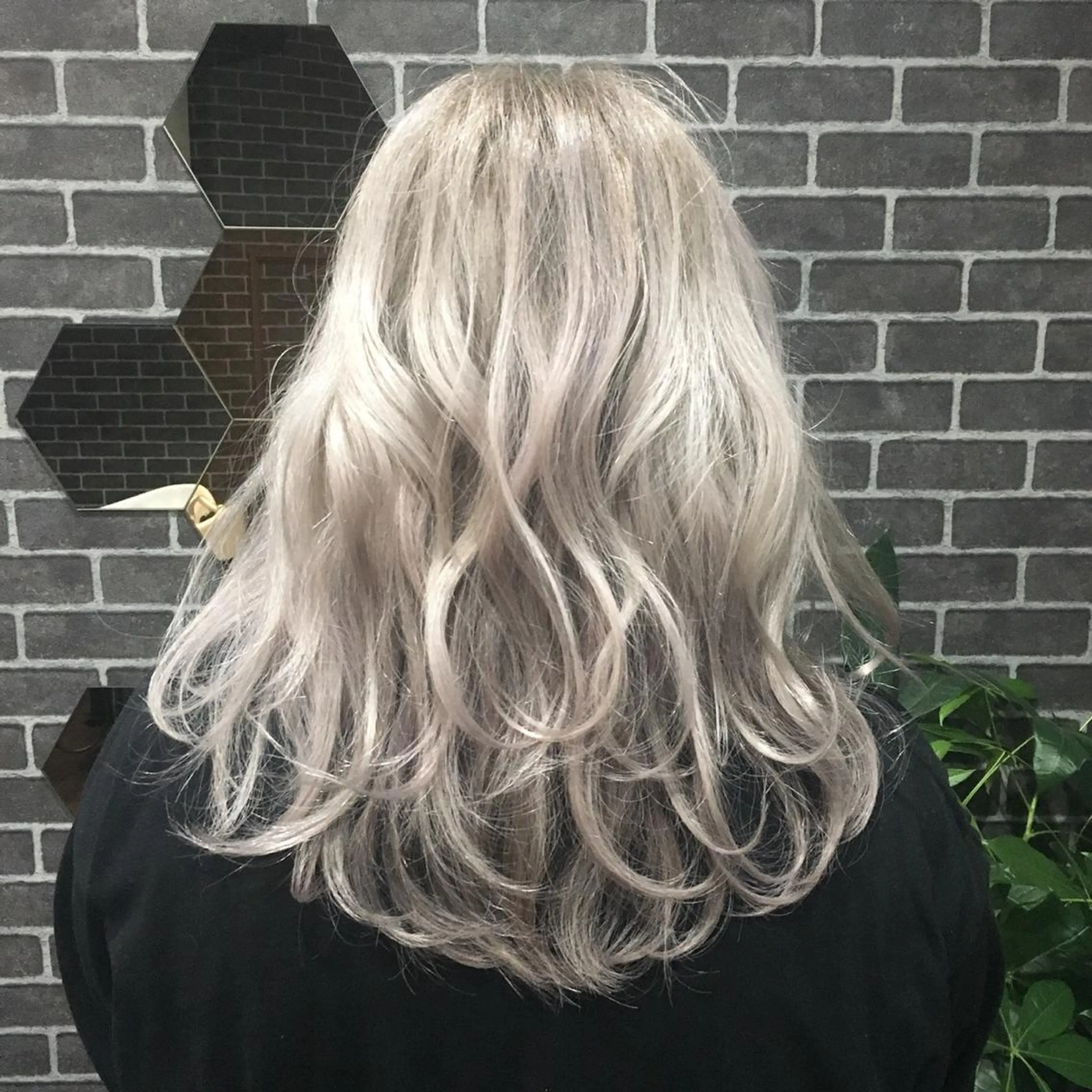 ロング カラー ブリーチ ✂︎中山竜哉✂︎ 川崎スタイリストのヘアスタイル
