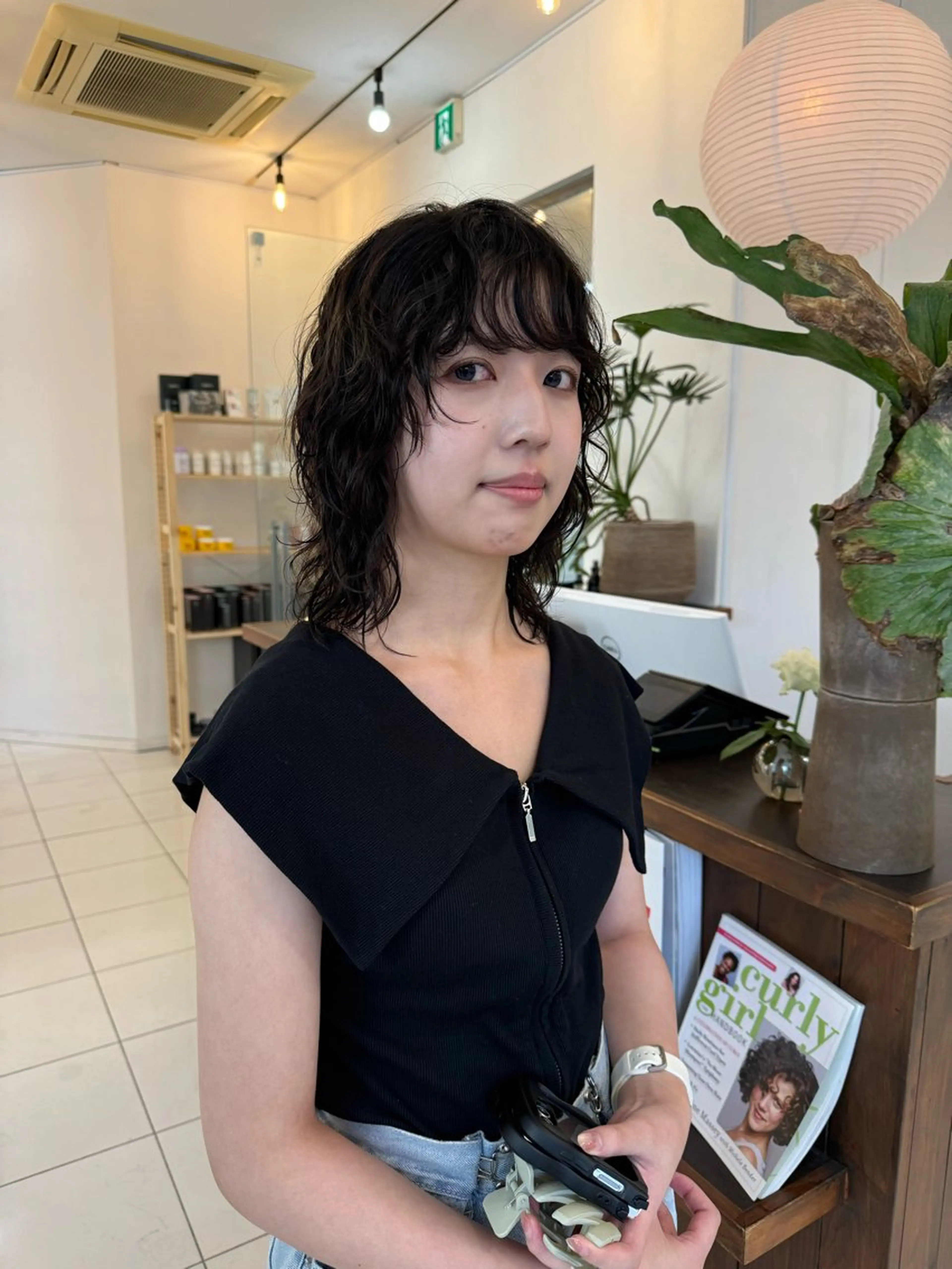 ミディアム カラー ミディアムパーマ ウルフカット カット パーマ トリートメント 丁寧なカウンセリング 🌿KENTA🌿のヘアスタイル