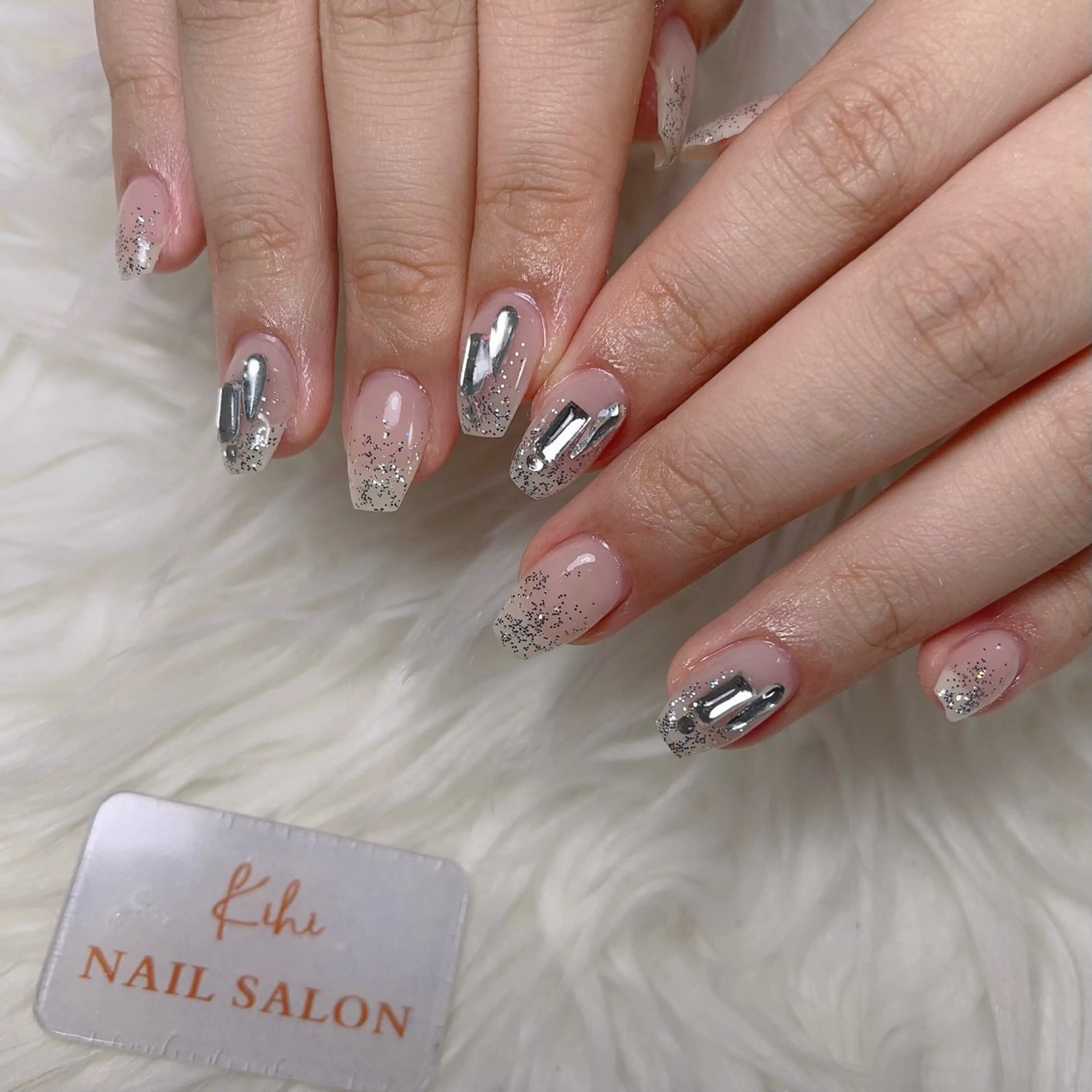 ネイル アートネイル フレンチネイル ジェルネイル グラデーション 韓国ネイル ハンドネイル 💕鈴木ユリ パラジェル/オフ無料のネイルデザイン