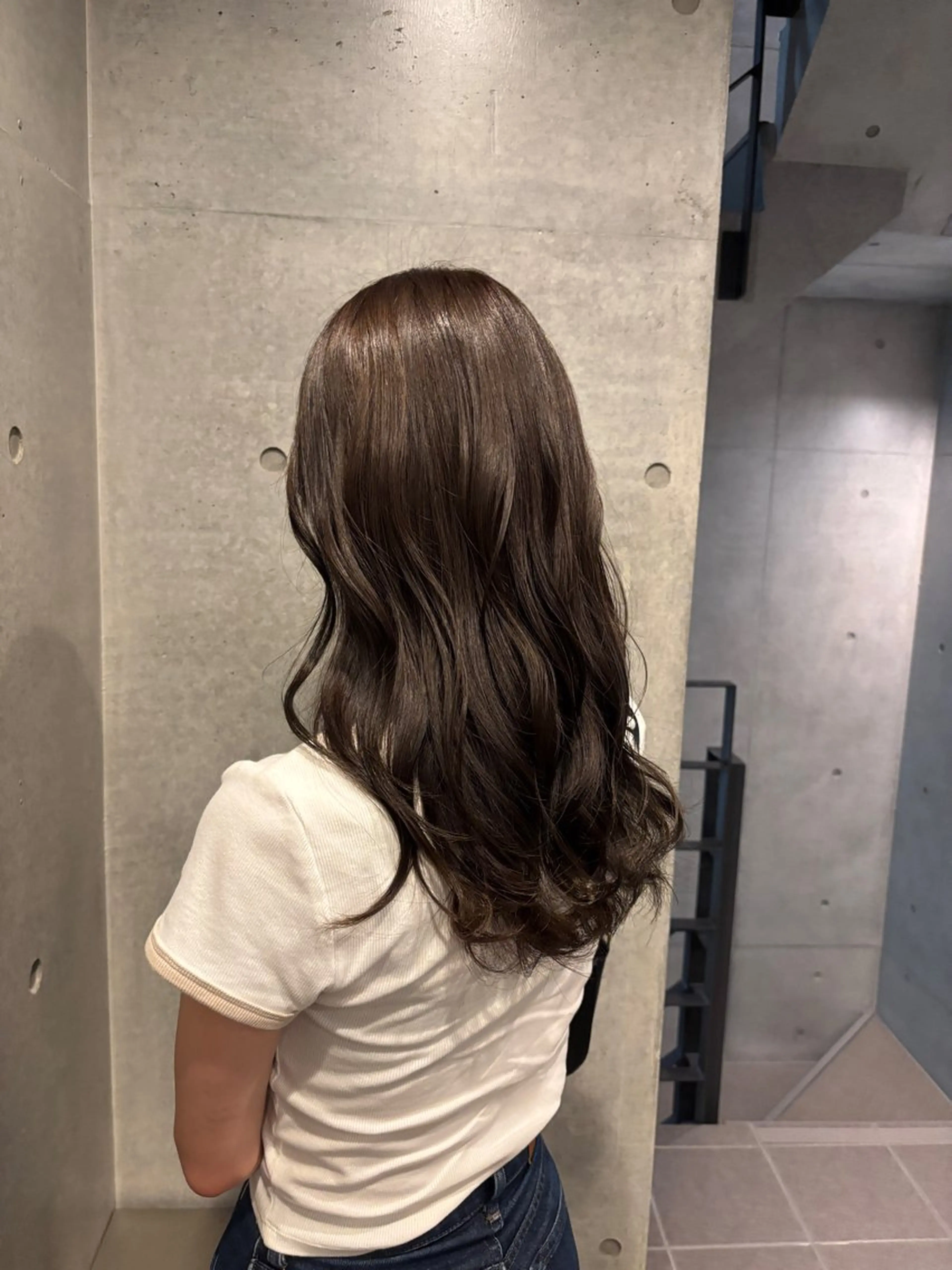 セミロング カラー グレージュ オリーブグレージュ オリーブグレー カット ヘアカラー トリートメント ヘッドスパ noa ☪︎のヘアスタイル